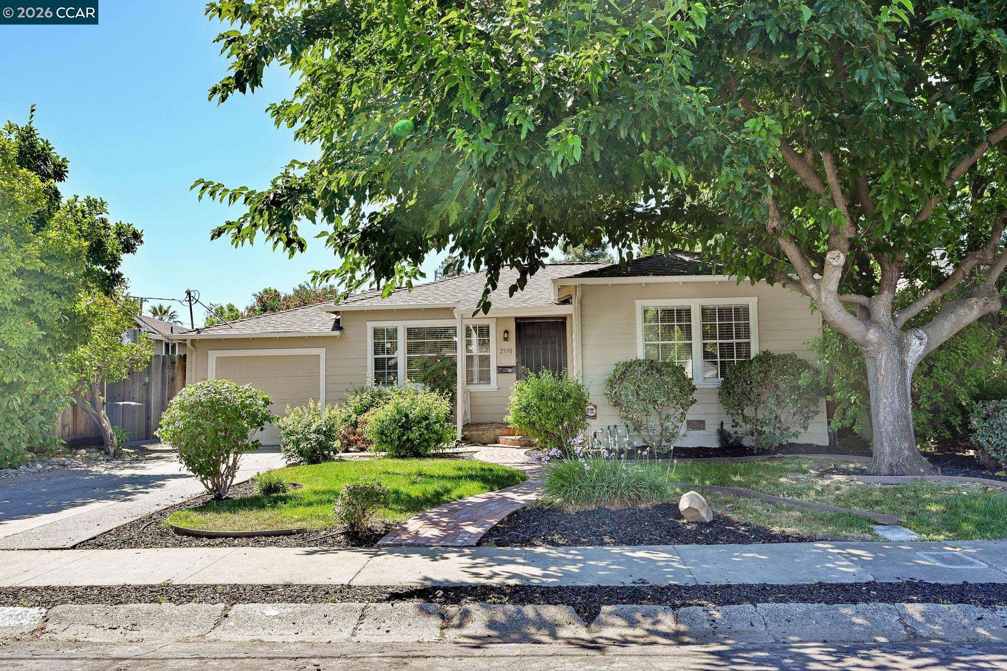 2530 Maple Ave