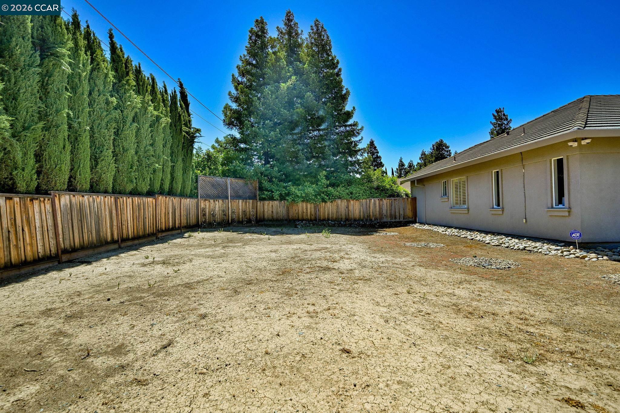 1895 Renee Way