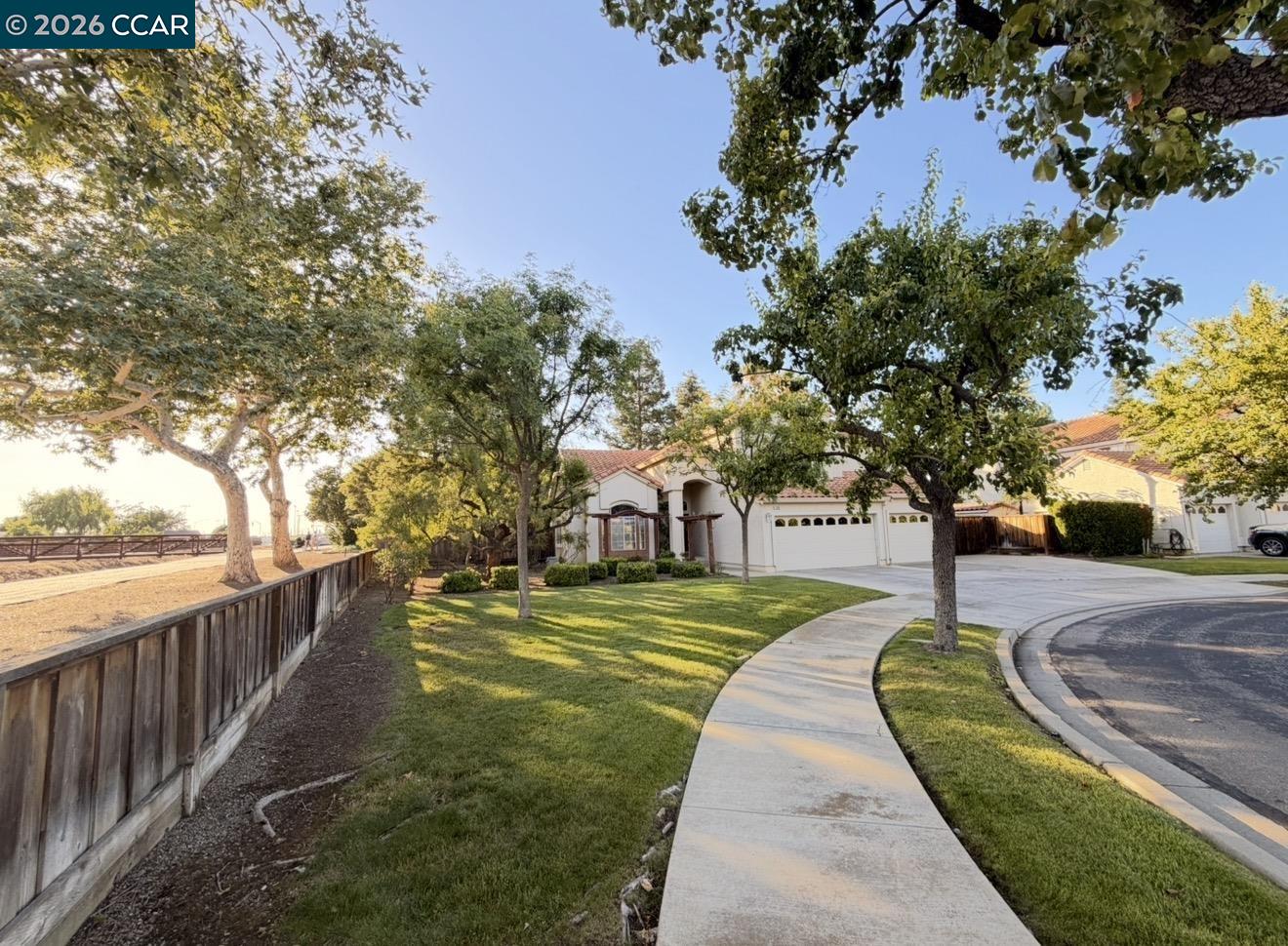 1395 Breakwater Way