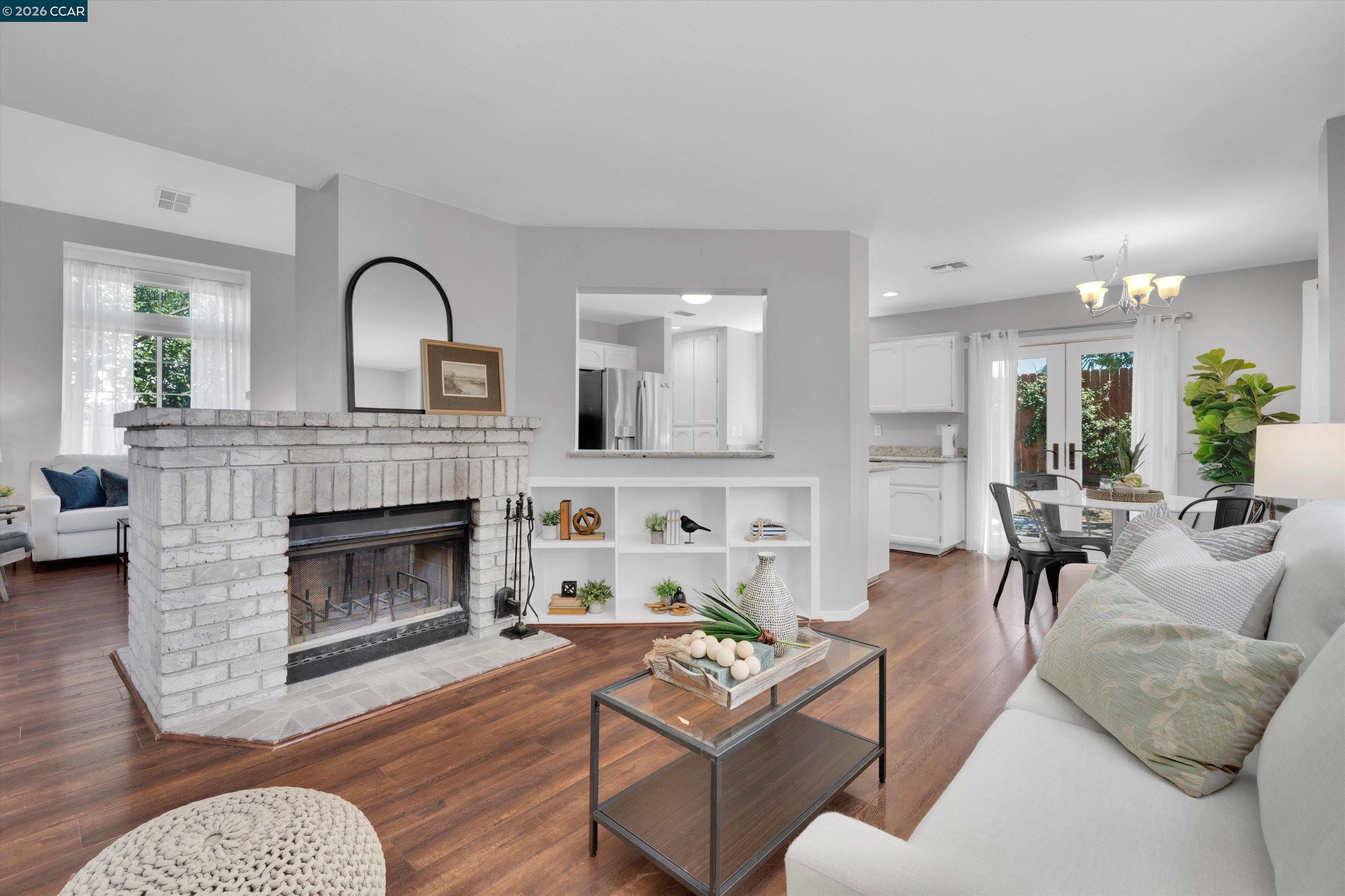 400 Devon Ct