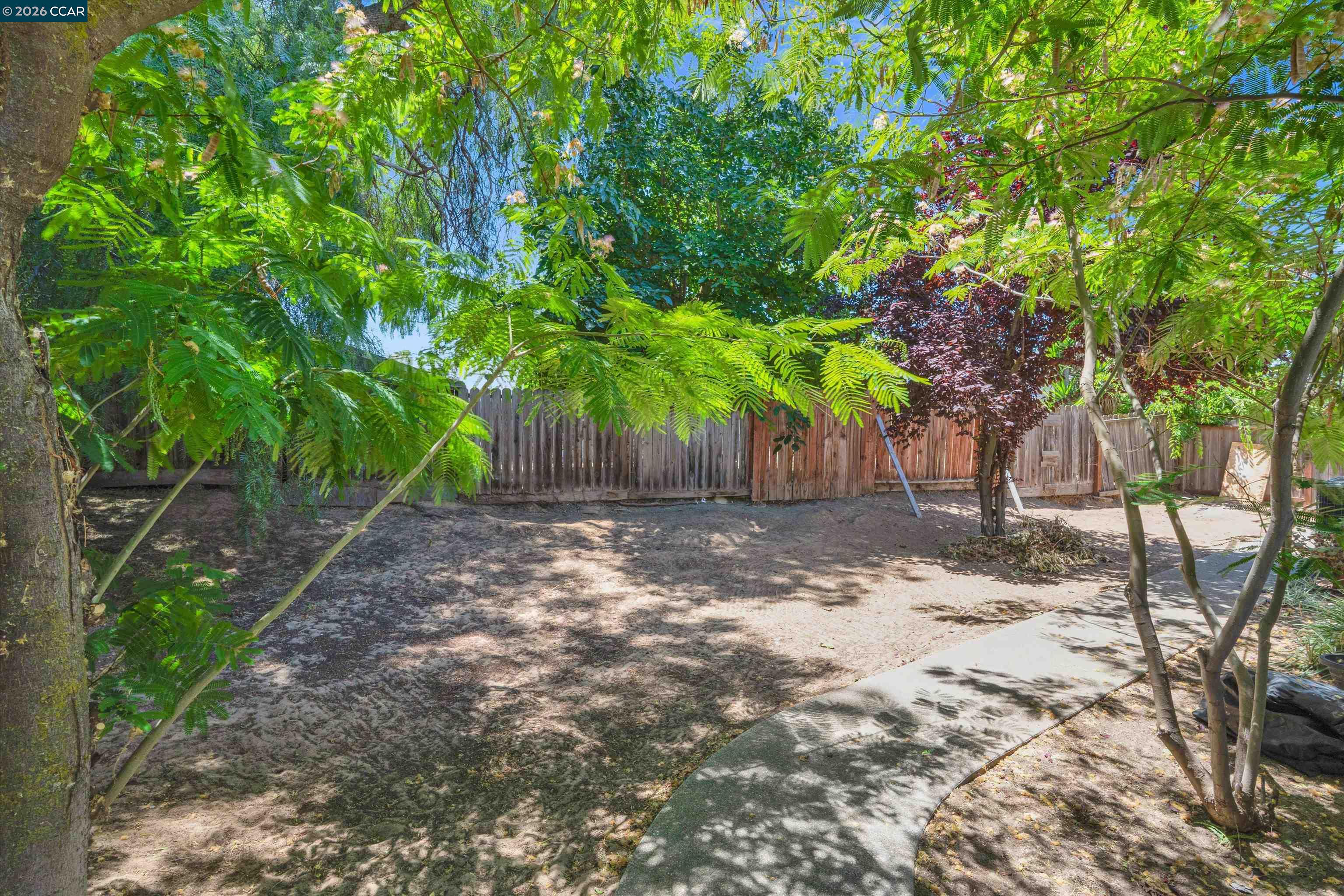 400 Devon Ct