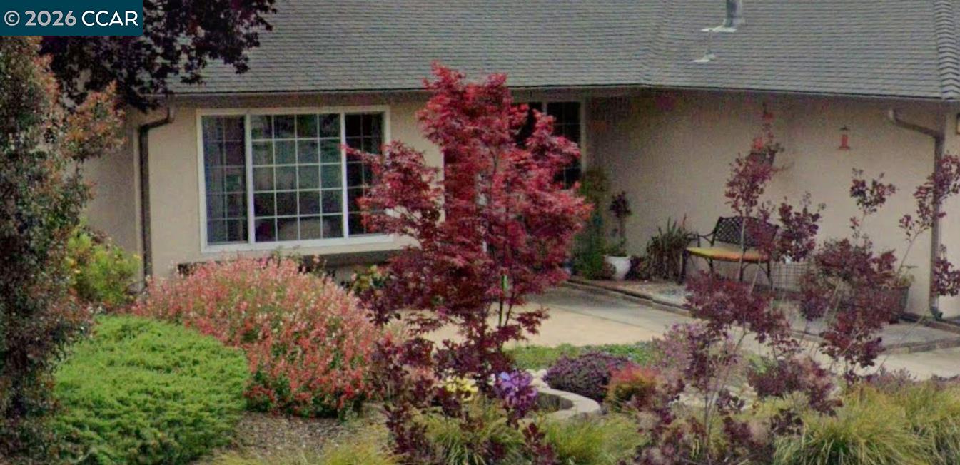 958 Viewpoint Blvd