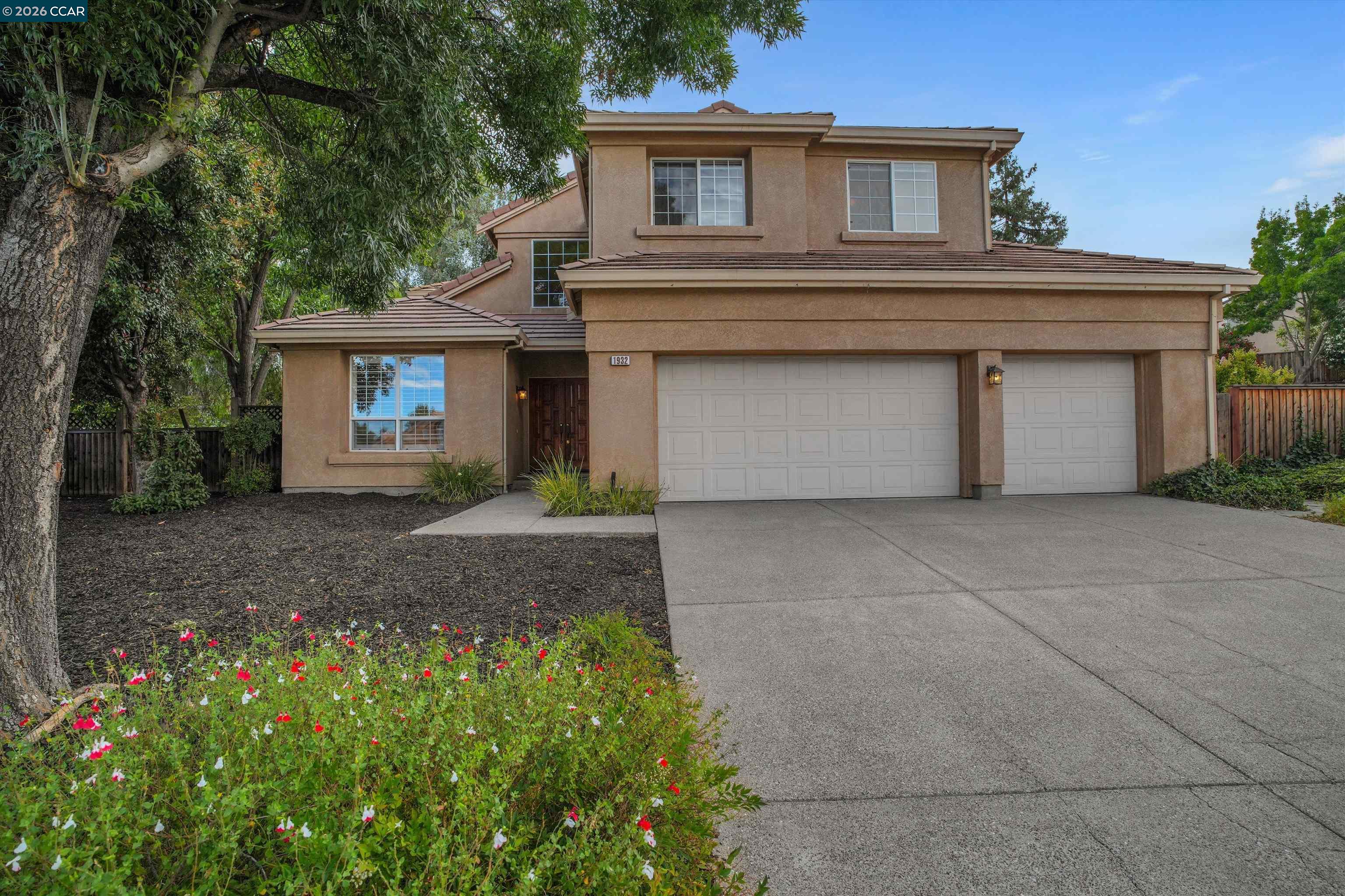 1932 Medicine Mountain Ct