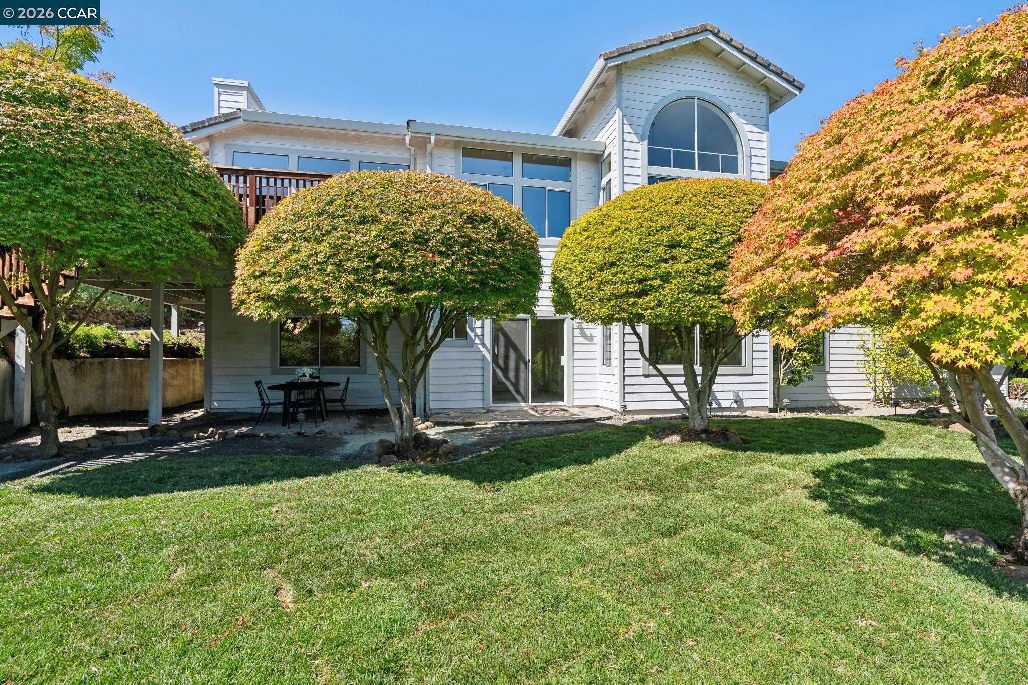 905 Dana Highlands Ct