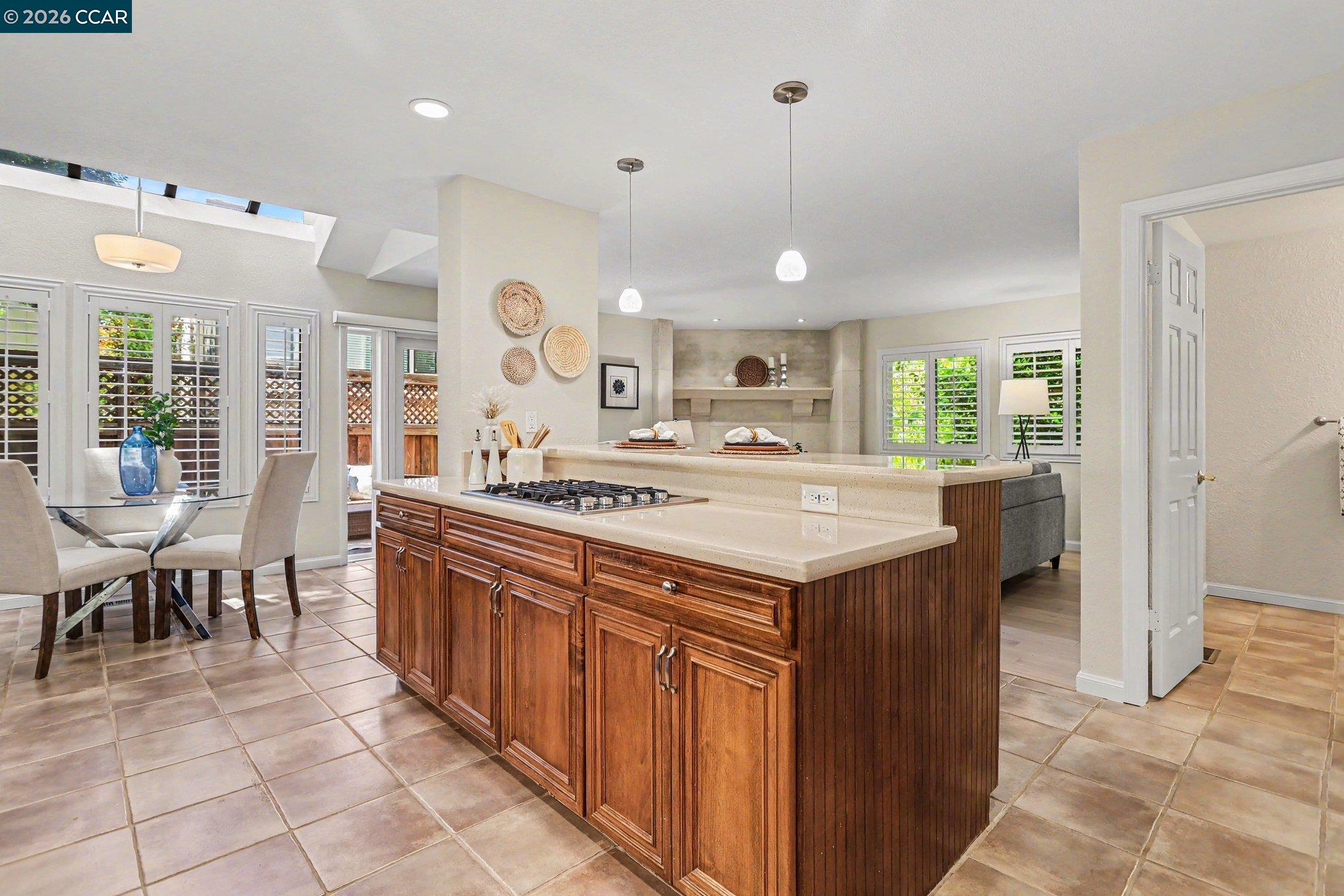 1827 Lamplight Court