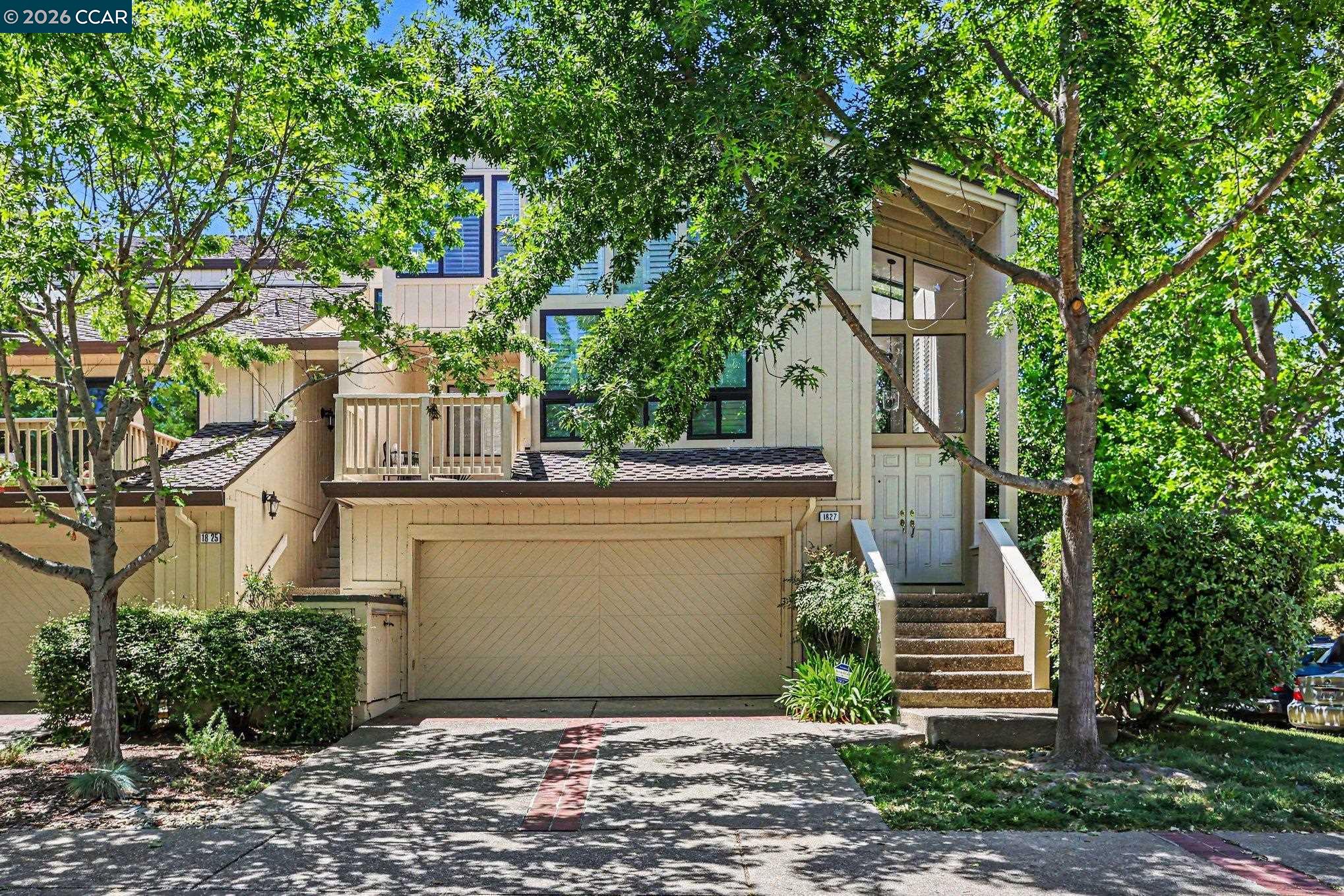 1827 Lamplight Court