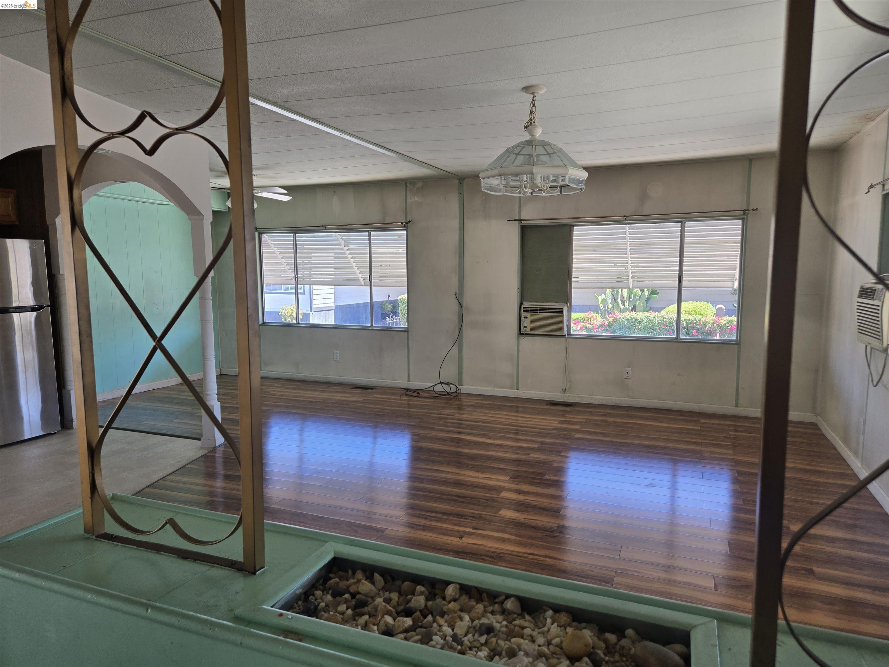 3301 Buchanan # 102