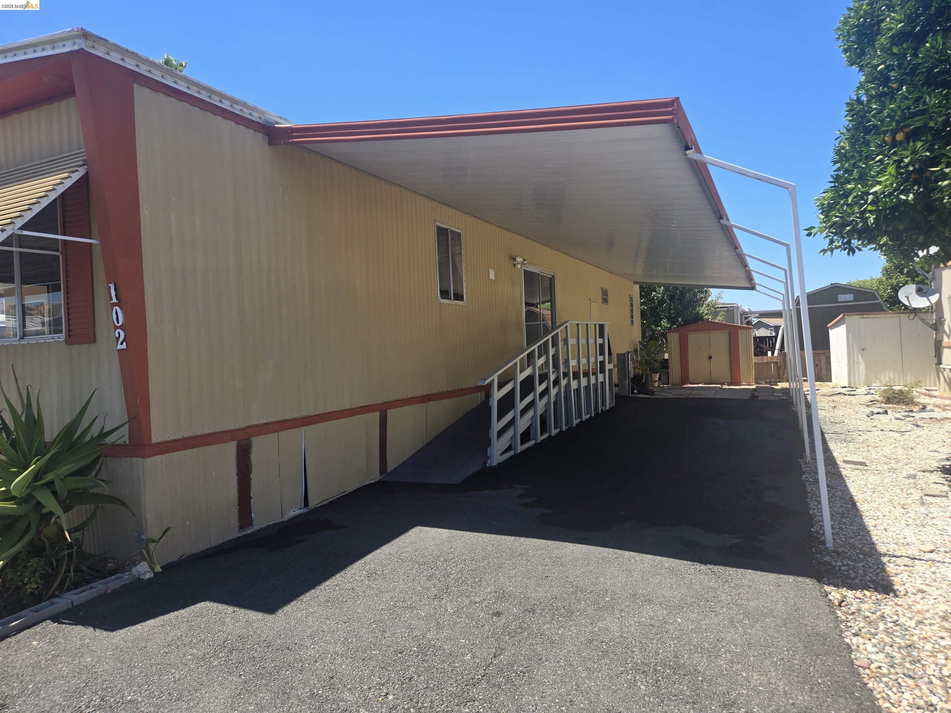 3301 Buchanan # 102