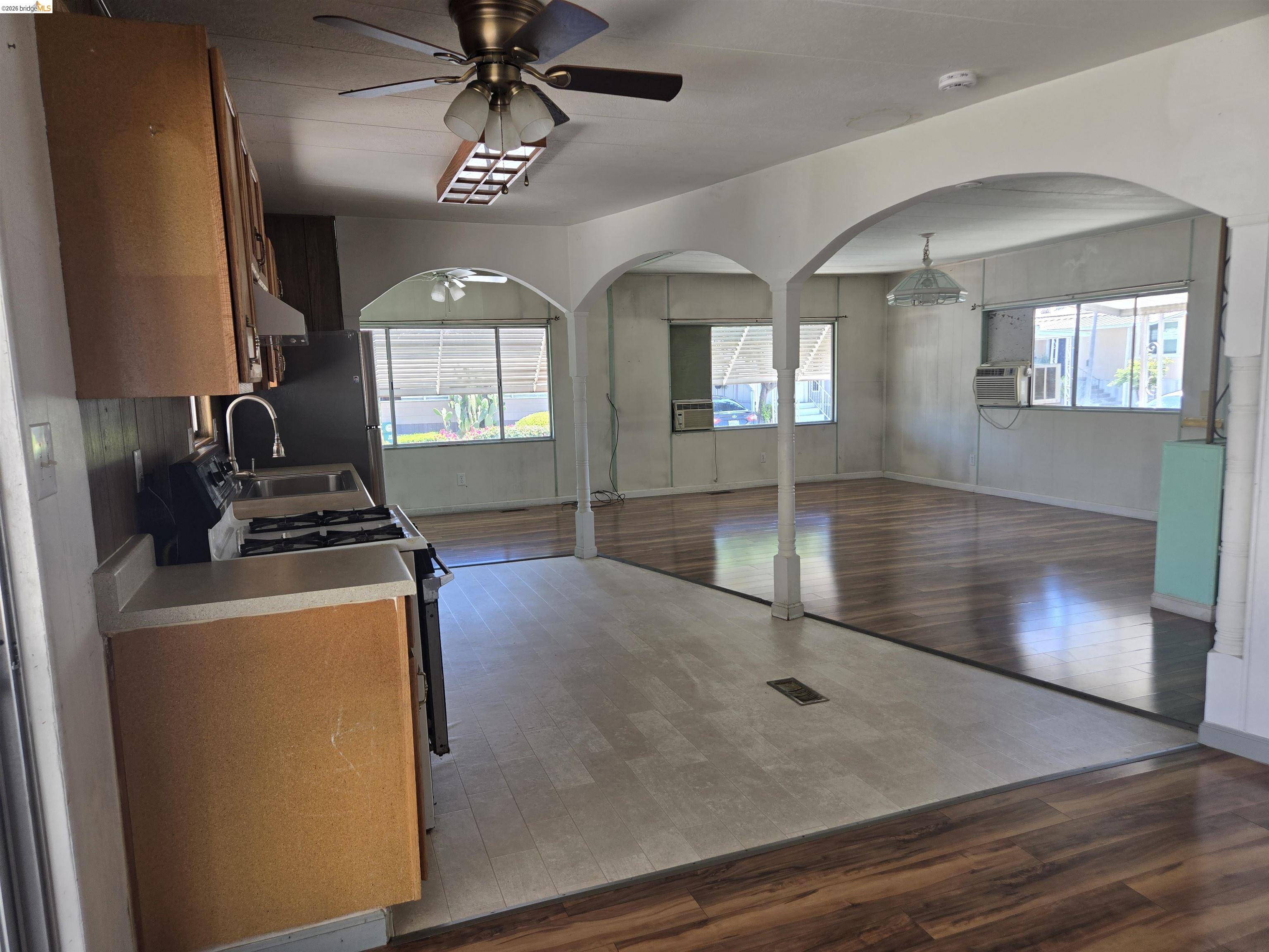 3301 Buchanan # 102