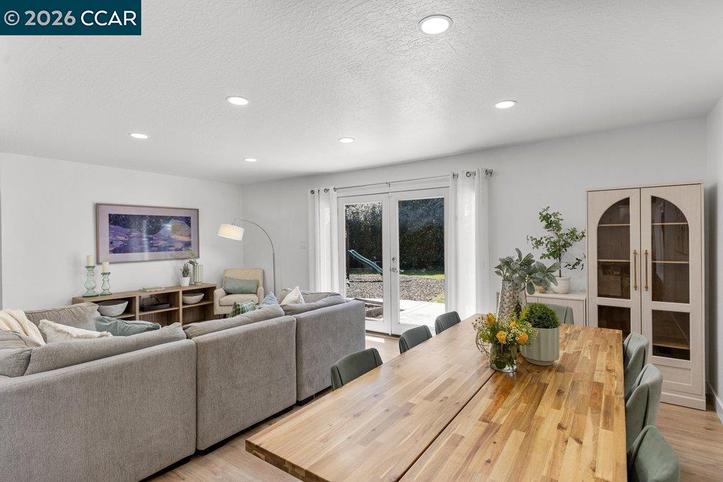 1139 Lovell Court