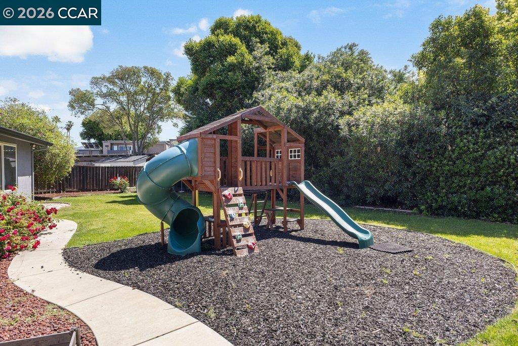 1139 Lovell Court