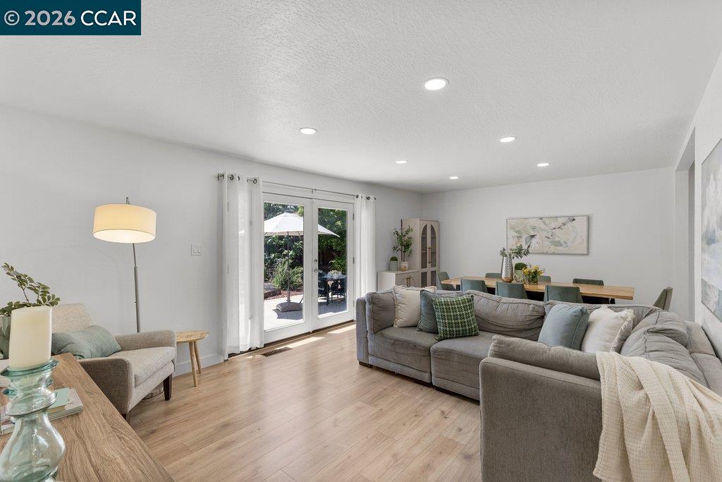 1139 Lovell Court