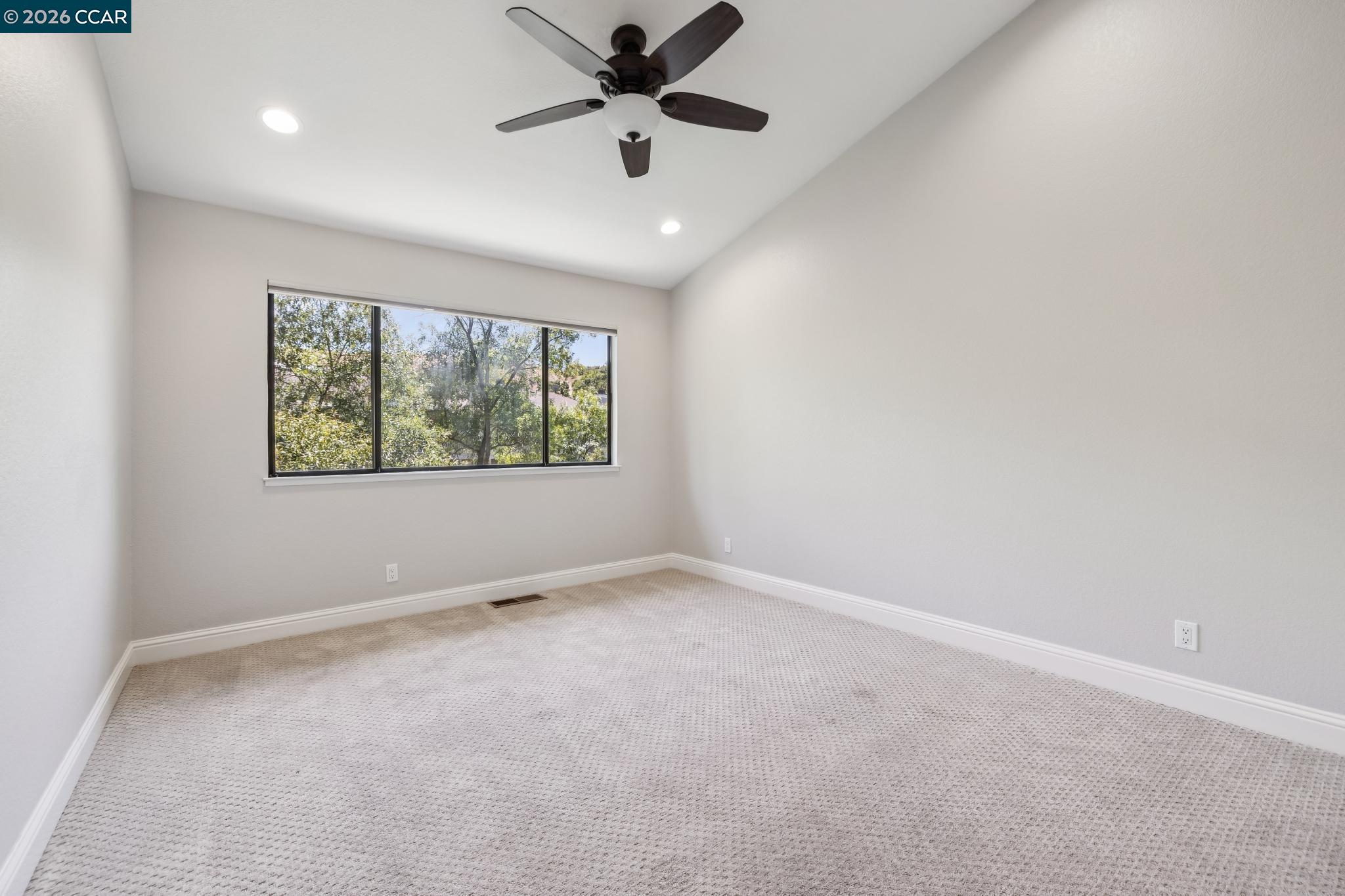 12 Heritage Oaks Rd
