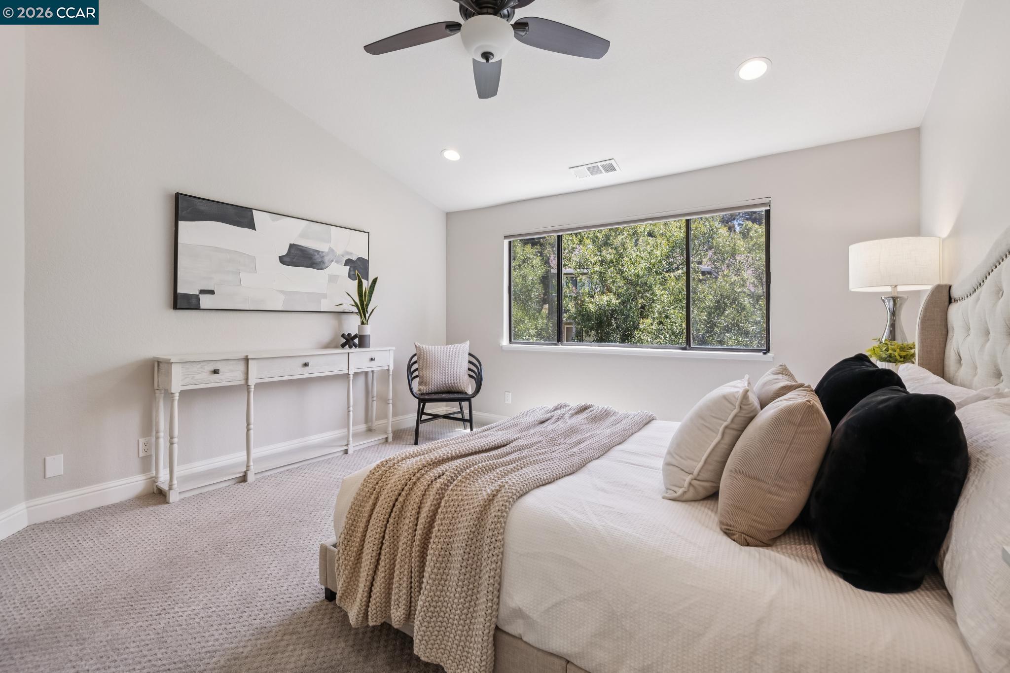 12 Heritage Oaks Rd