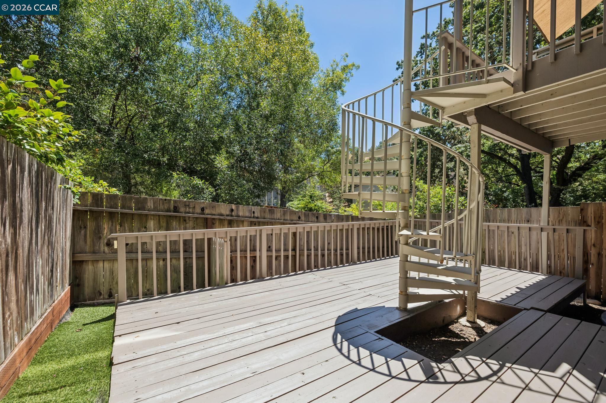 12 Heritage Oaks Rd