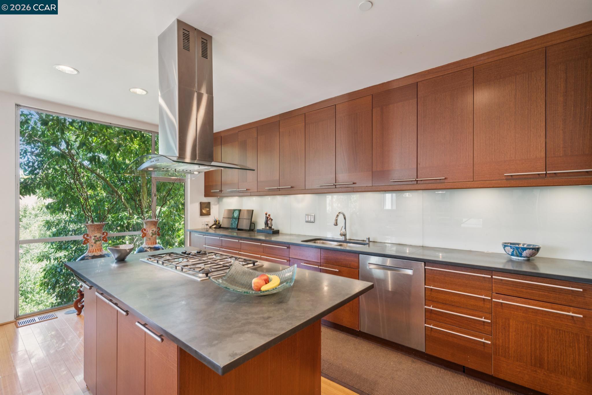 34 Underhill Rd