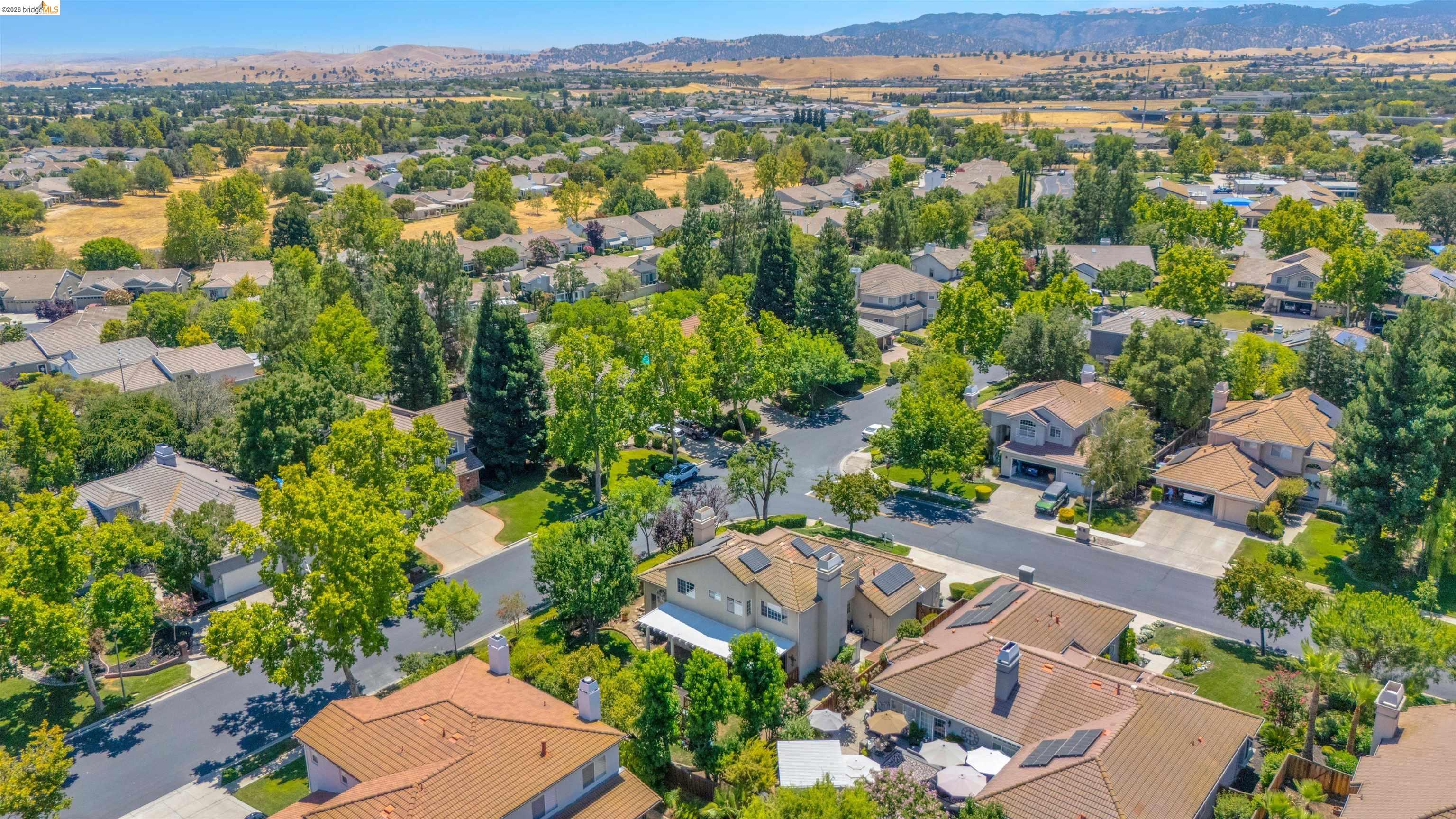 805 Devonshire Loop