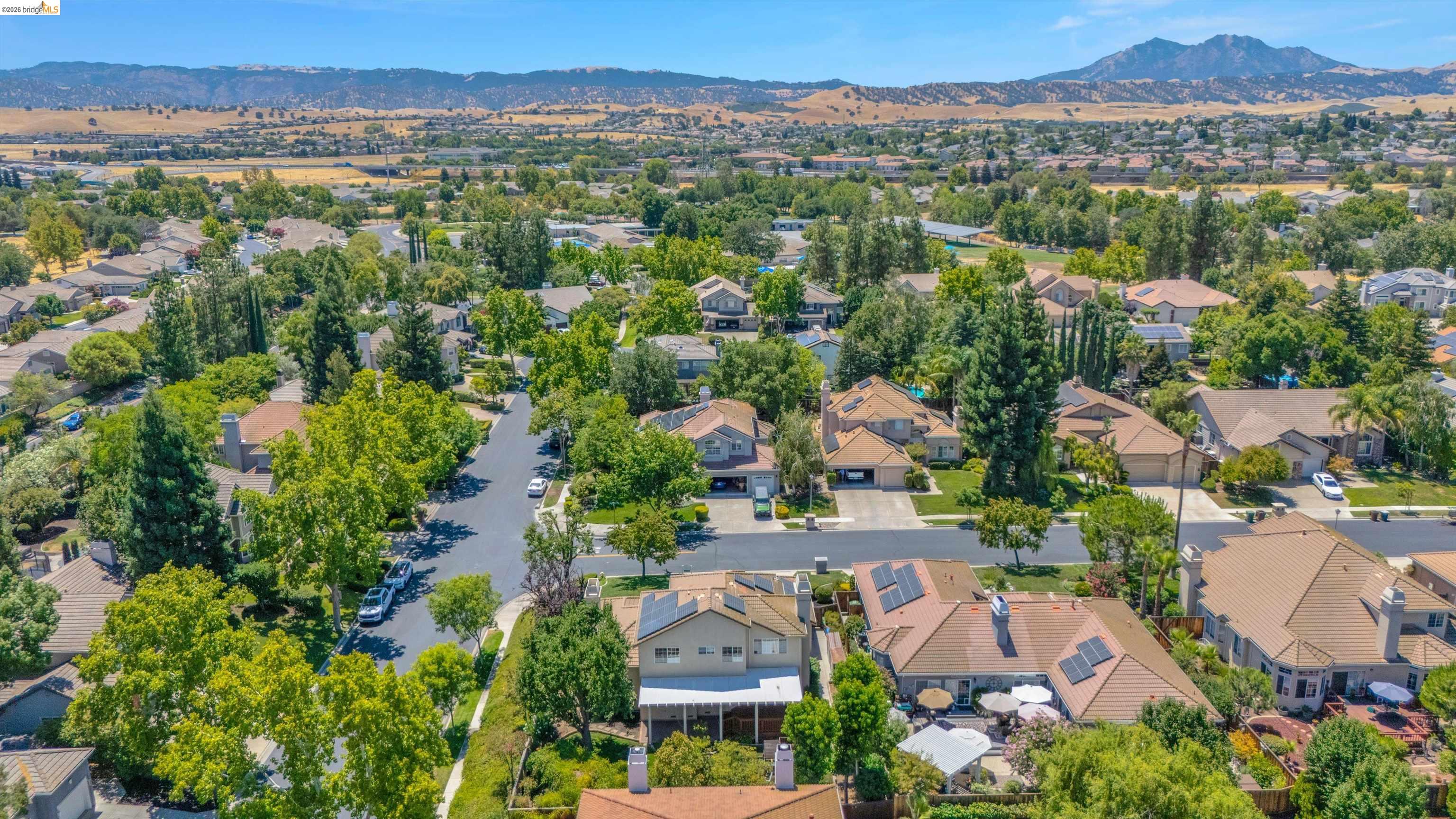 805 Devonshire Loop