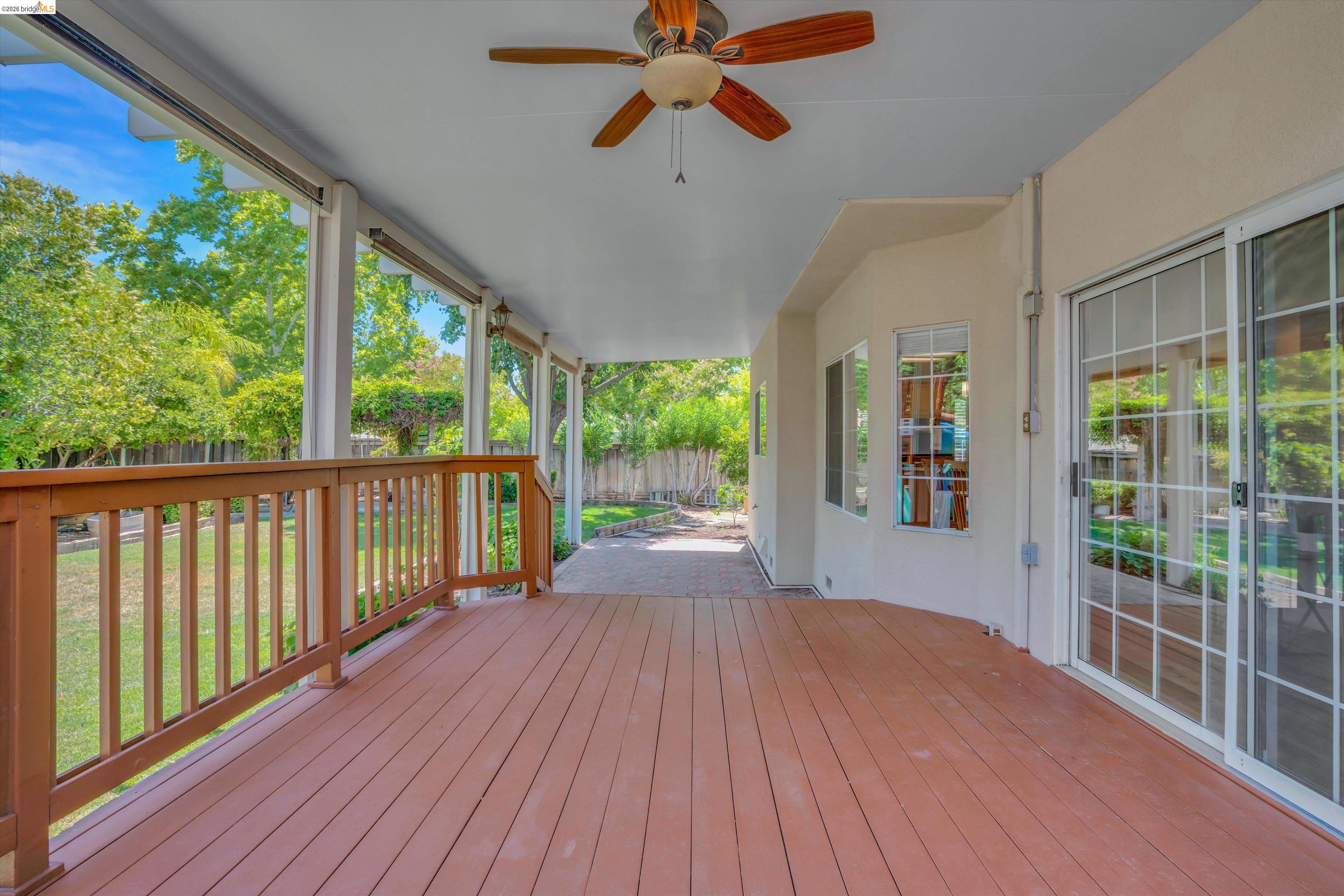 805 Devonshire Loop