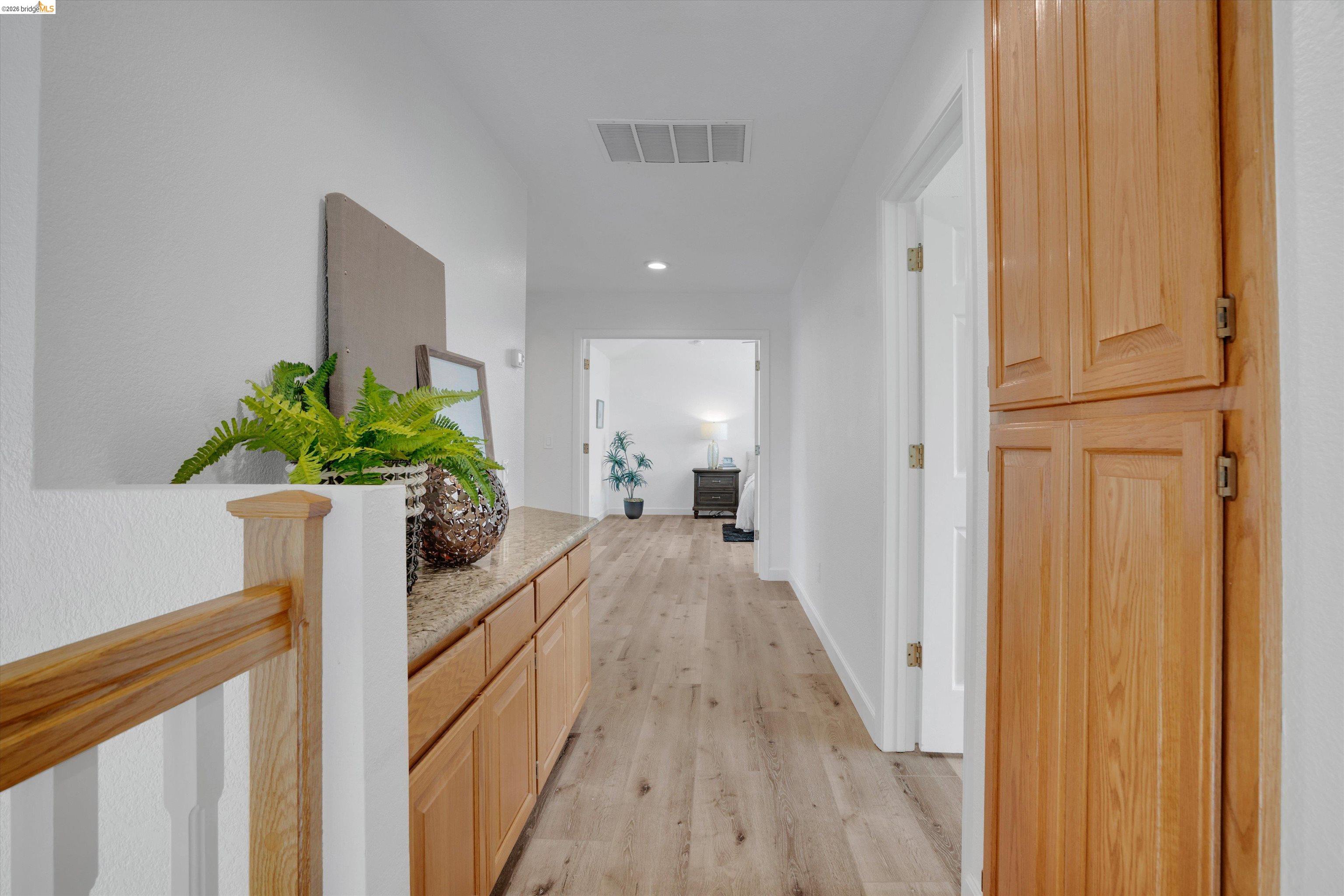 805 Devonshire Loop