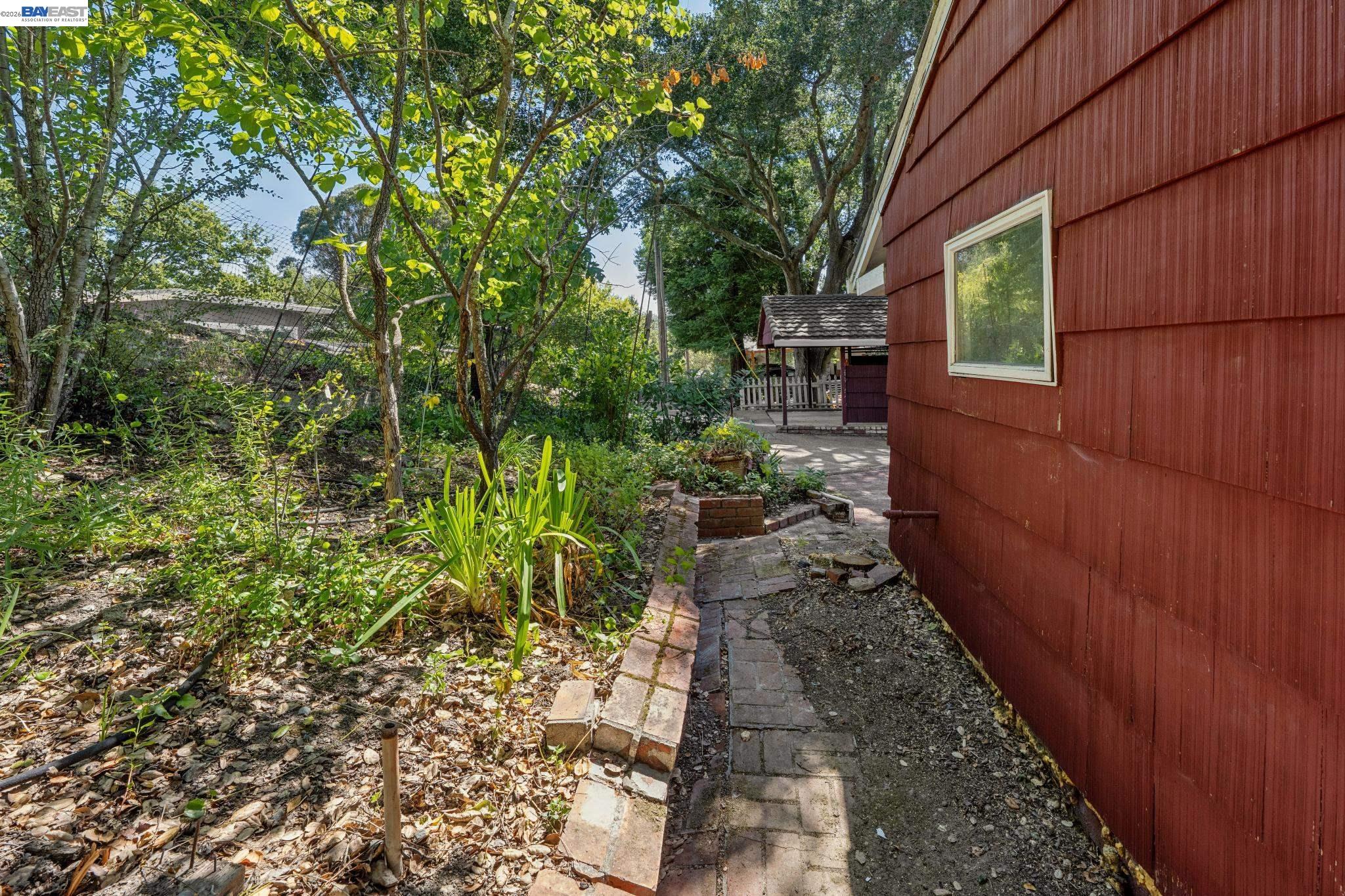 21 MONTE VISTA ROAD