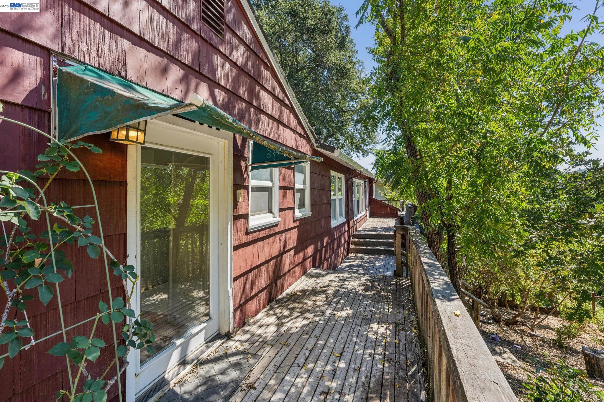 21 MONTE VISTA ROAD