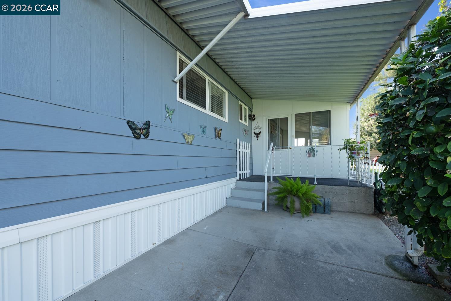1035 Peralta # 16