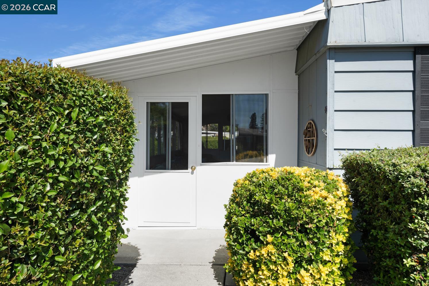 1035 Peralta # 16
