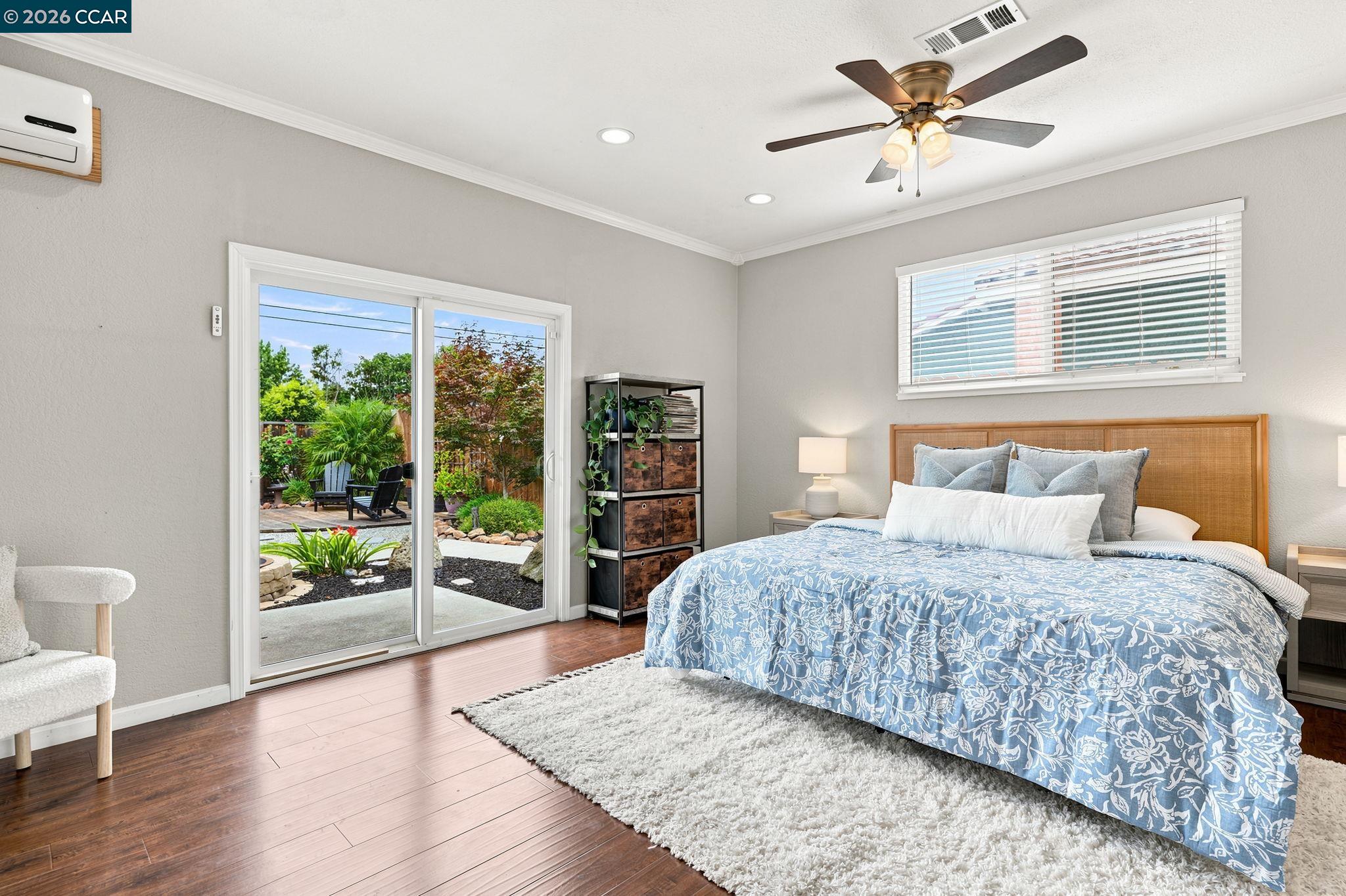 4427 Crestwood Cir