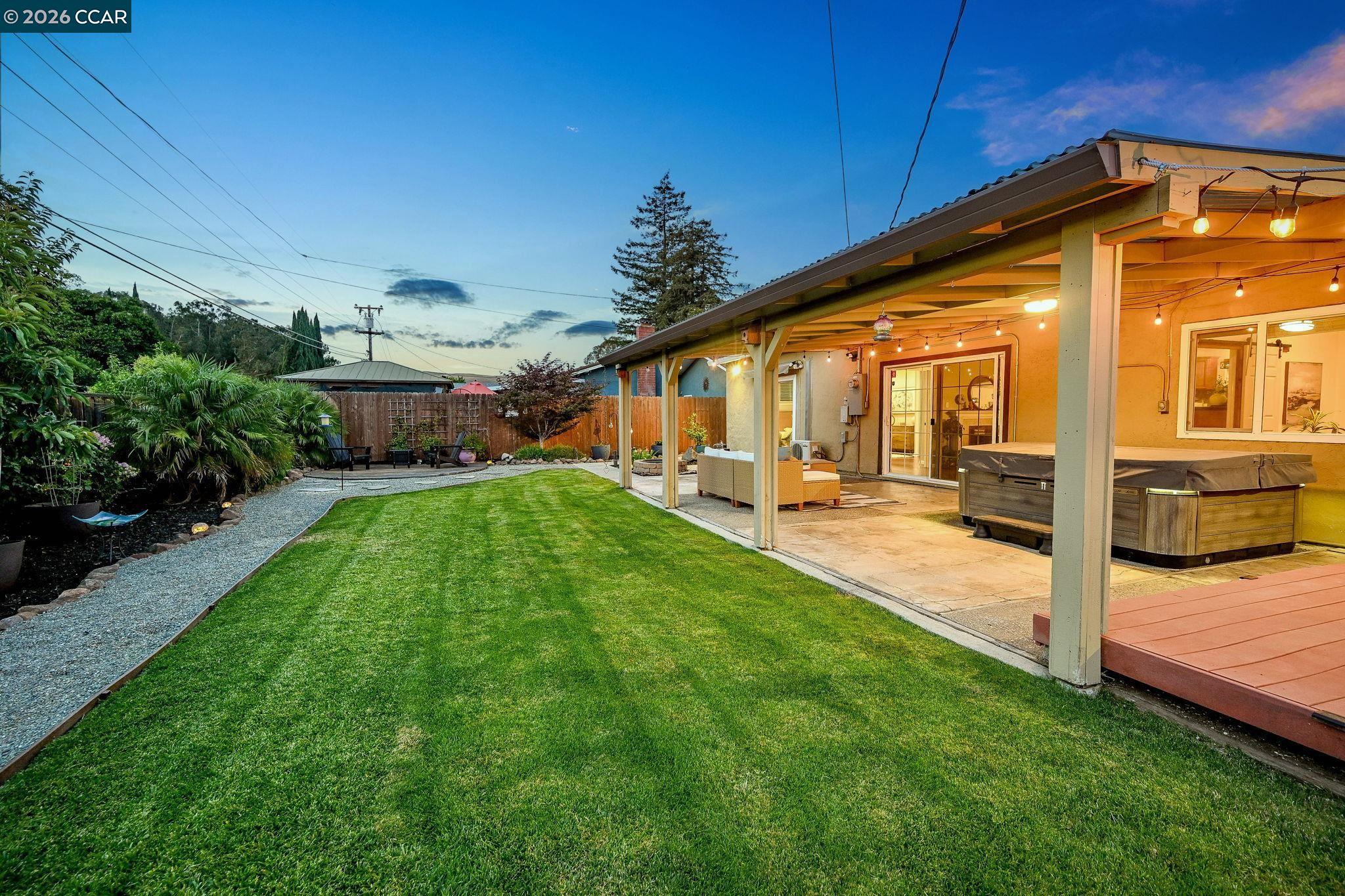 4427 Crestwood Cir