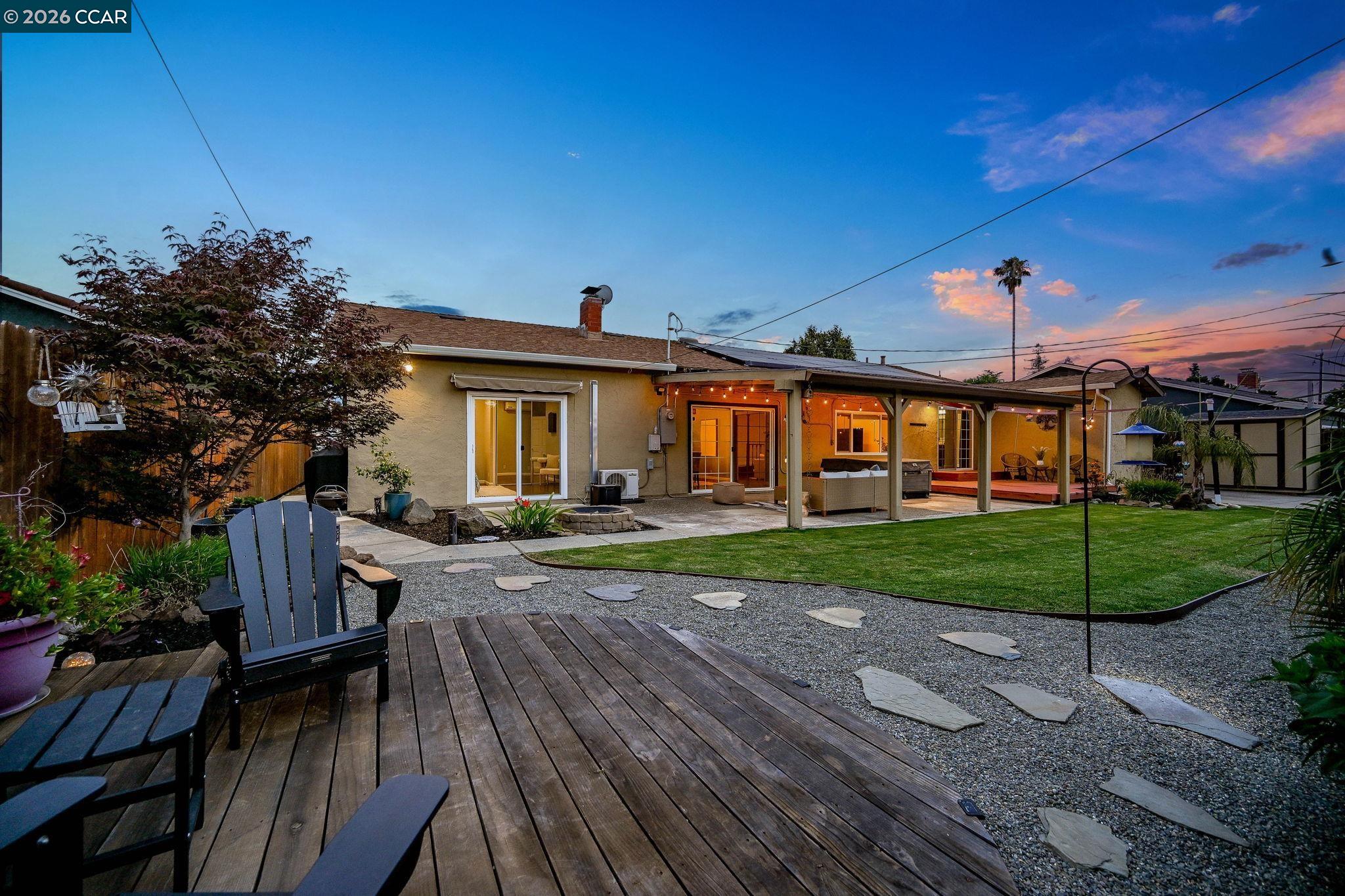 4427 Crestwood Cir