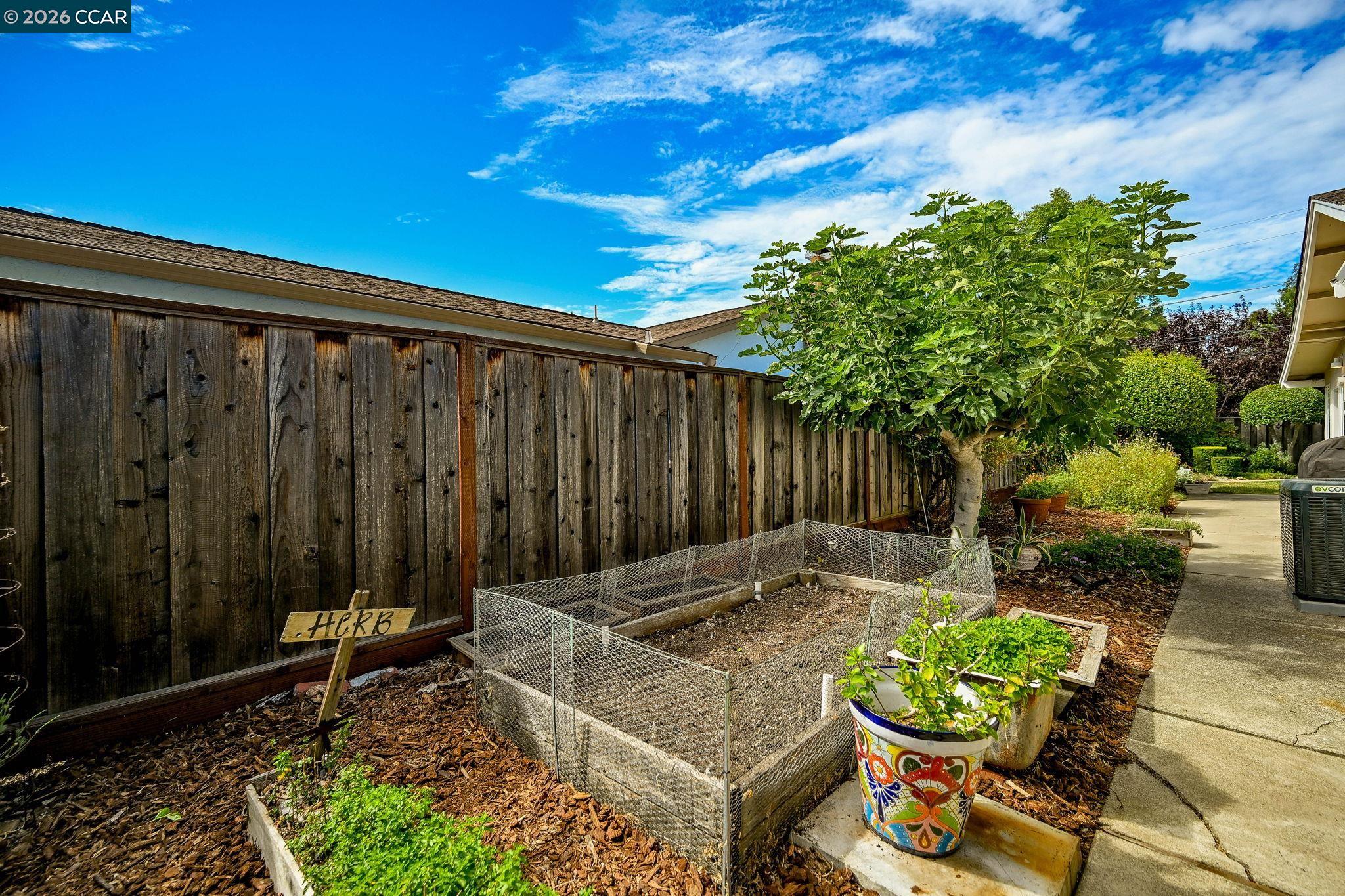 4268 Orangewood Ct