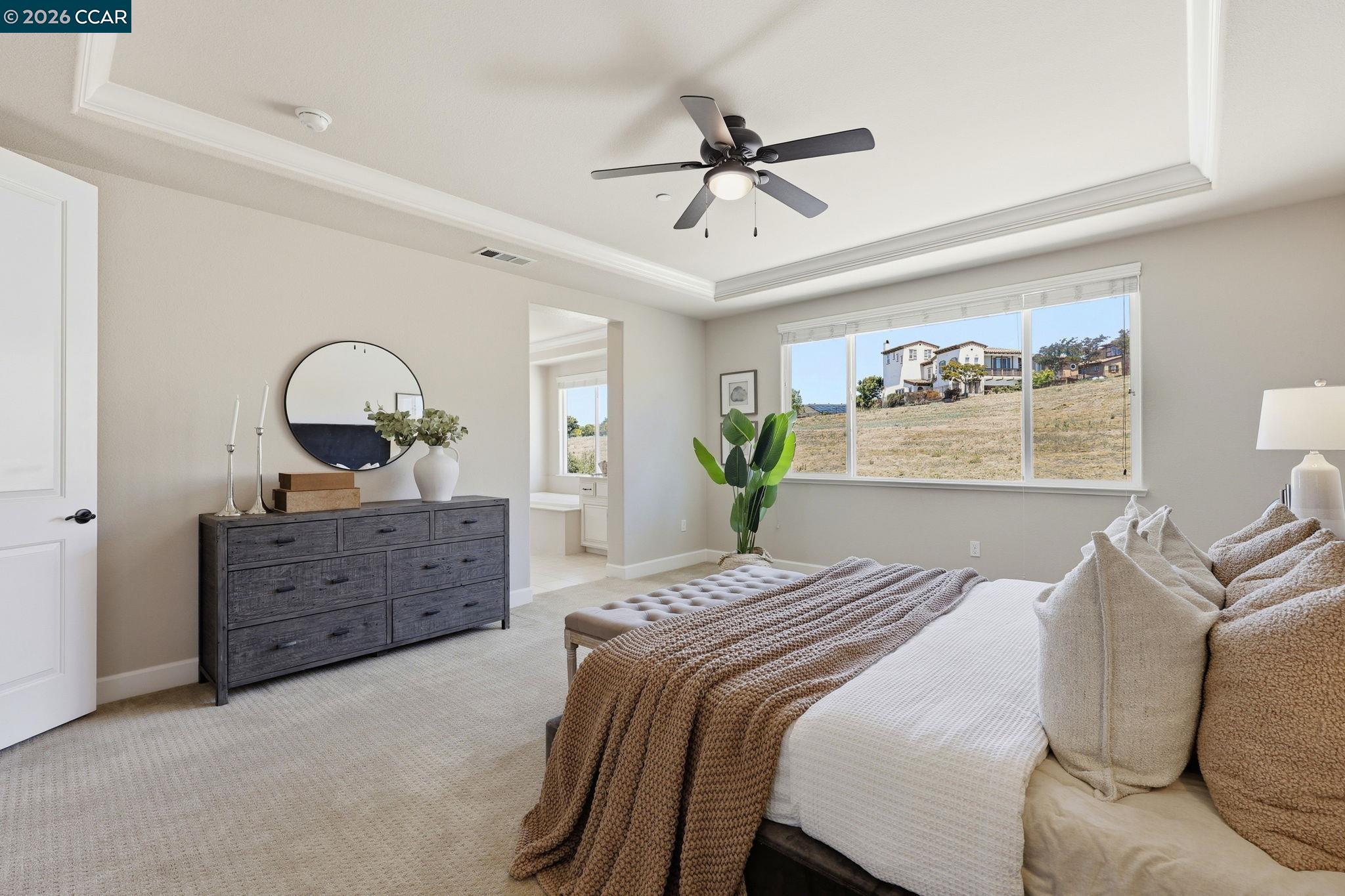 4658 Valley Vista Dr