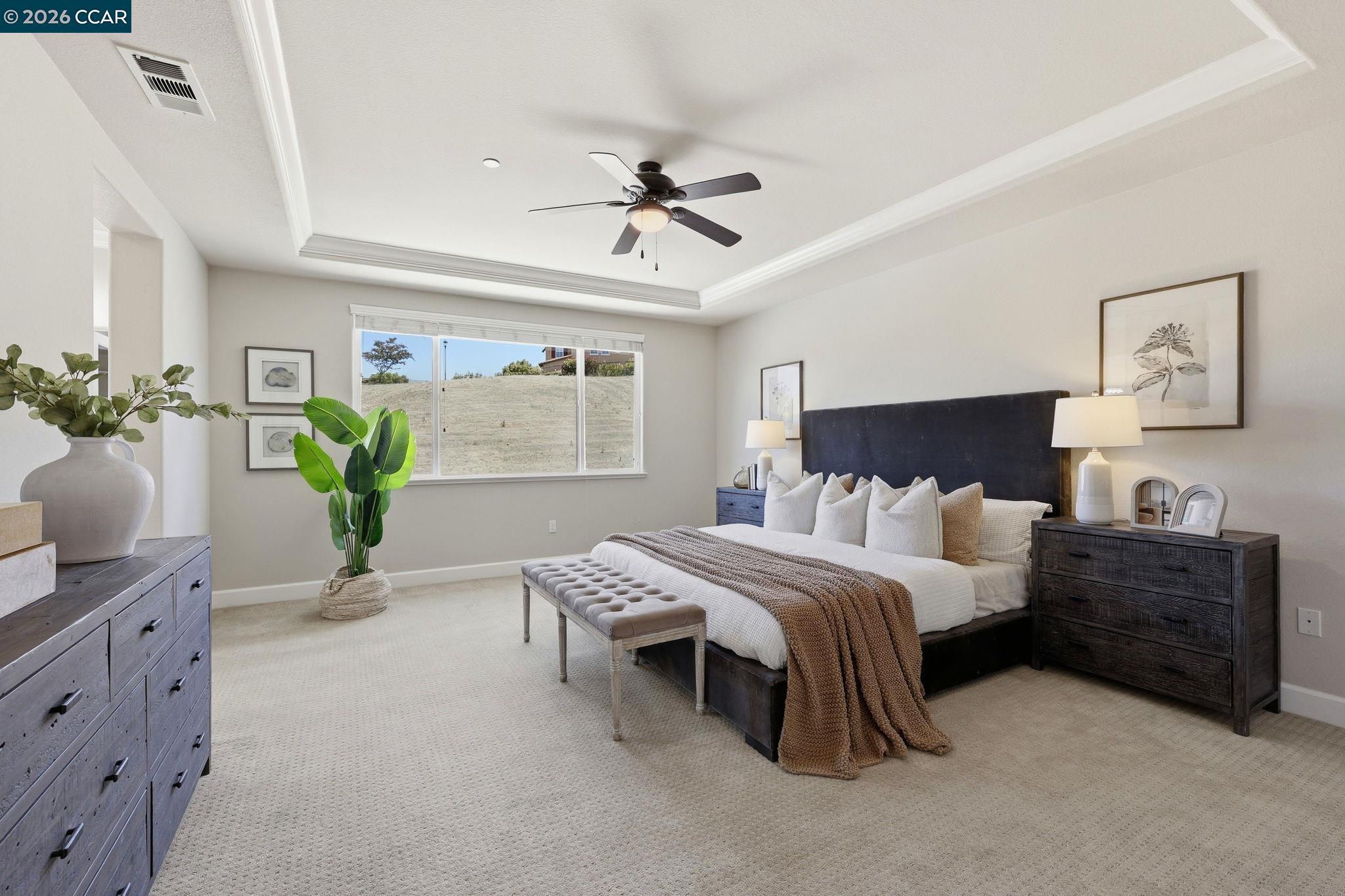 4658 Valley Vista Dr