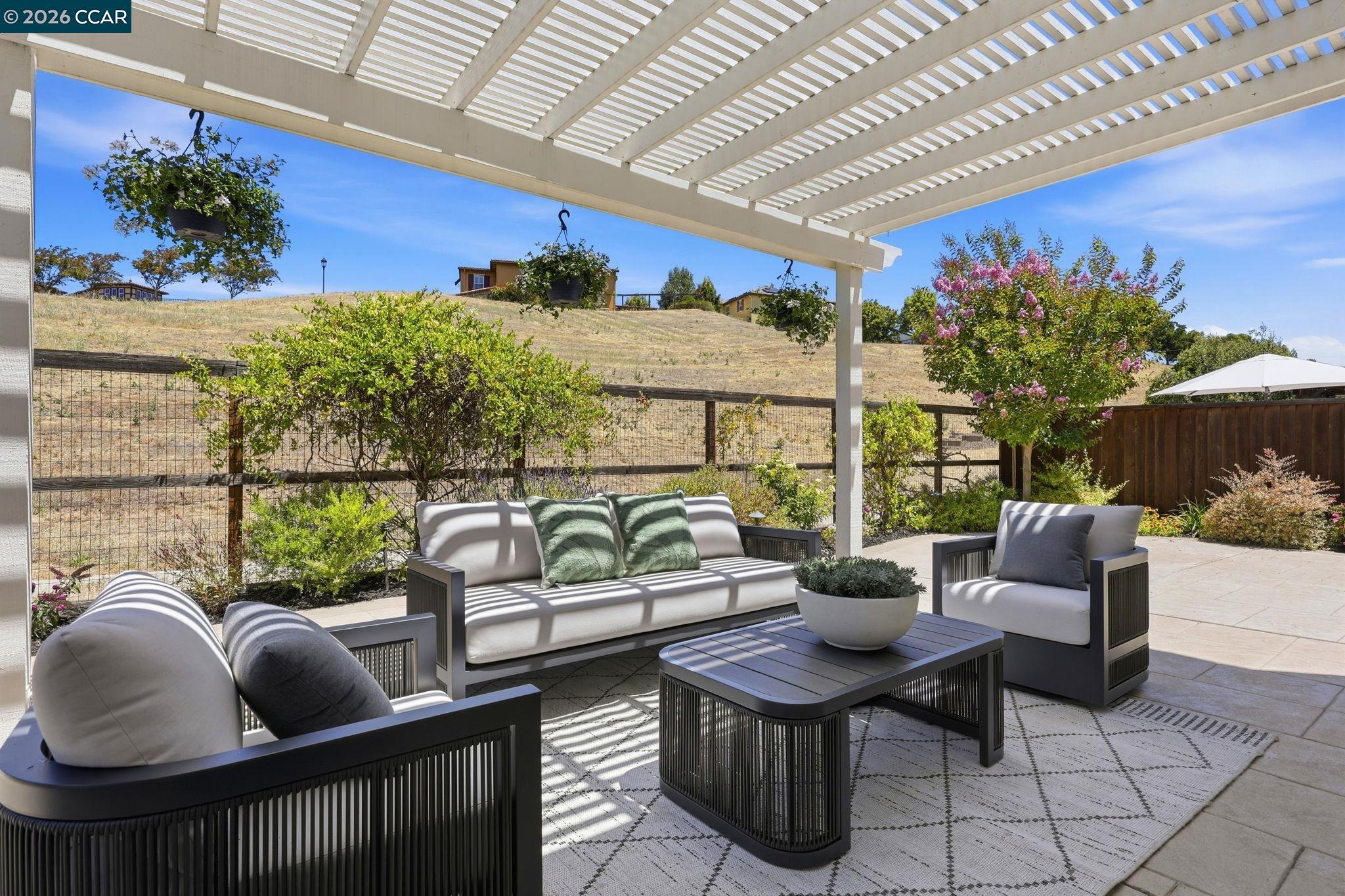 4658 Valley Vista Dr
