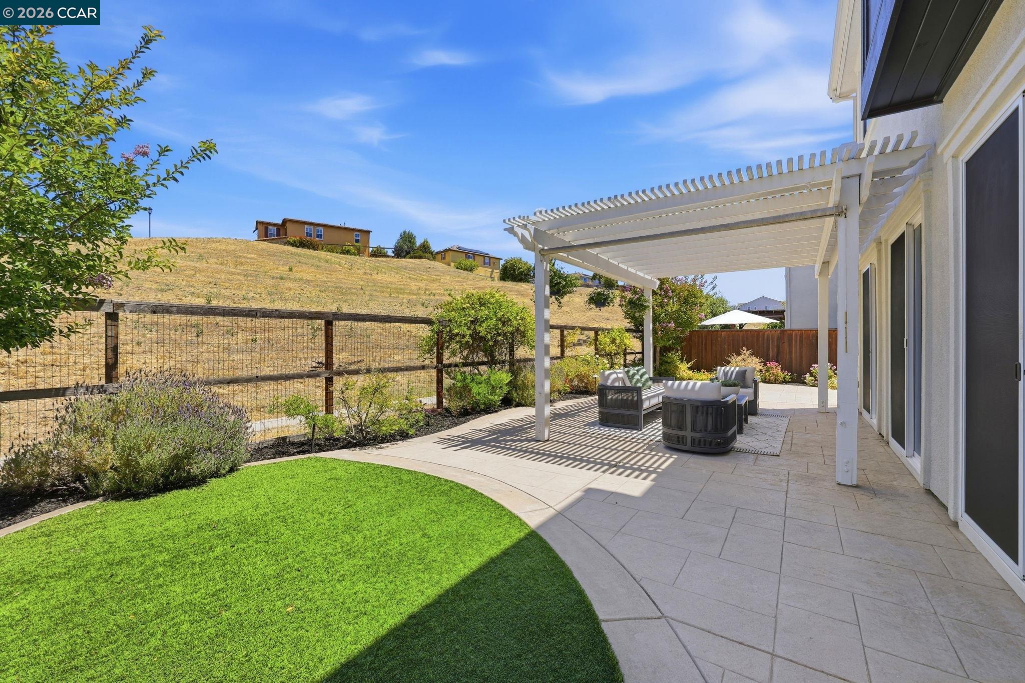 4658 Valley Vista Dr