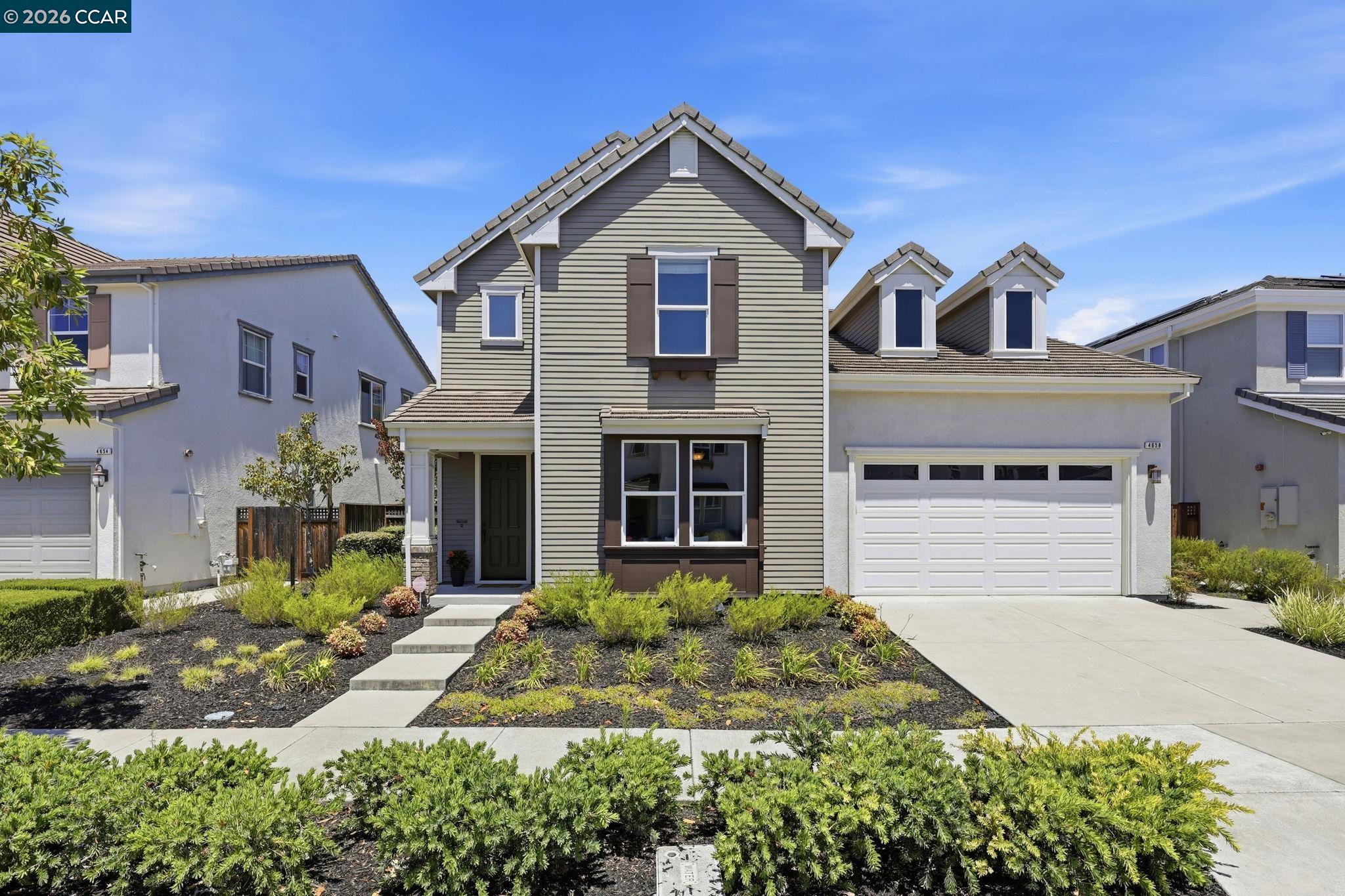 4658 Valley Vista Dr