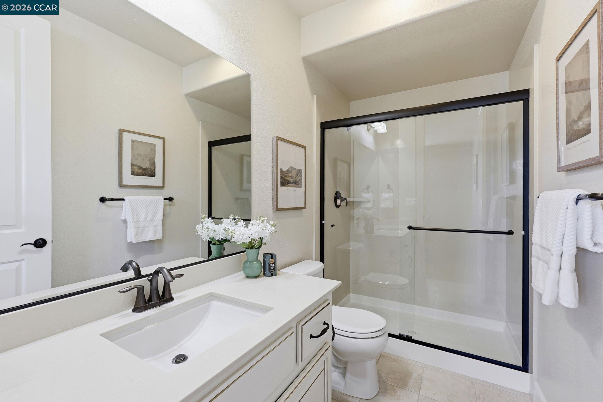 4658 Valley Vista Dr