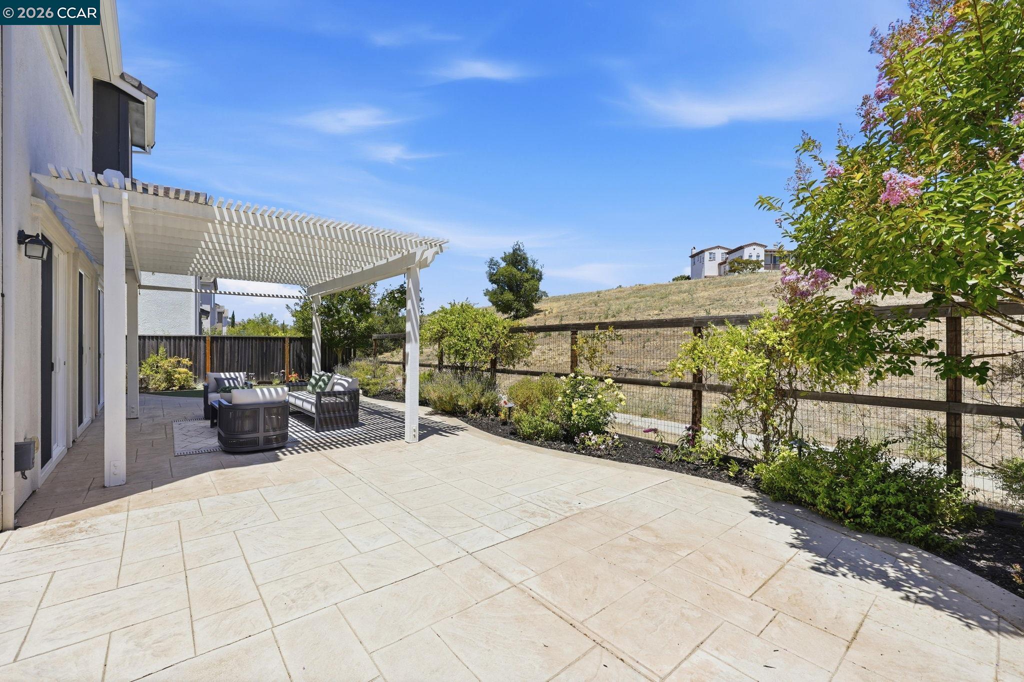 4658 Valley Vista Dr