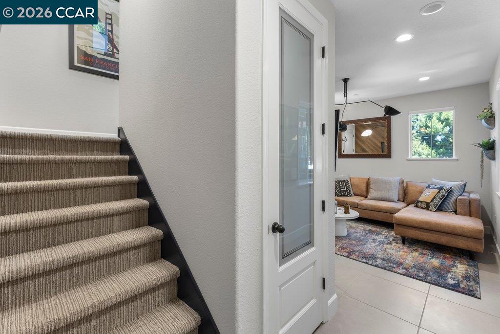 1894 Enclave Pl