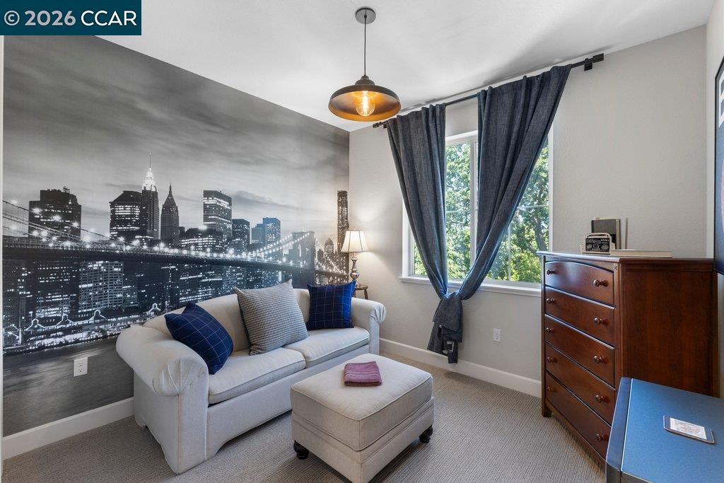 1894 Enclave Pl