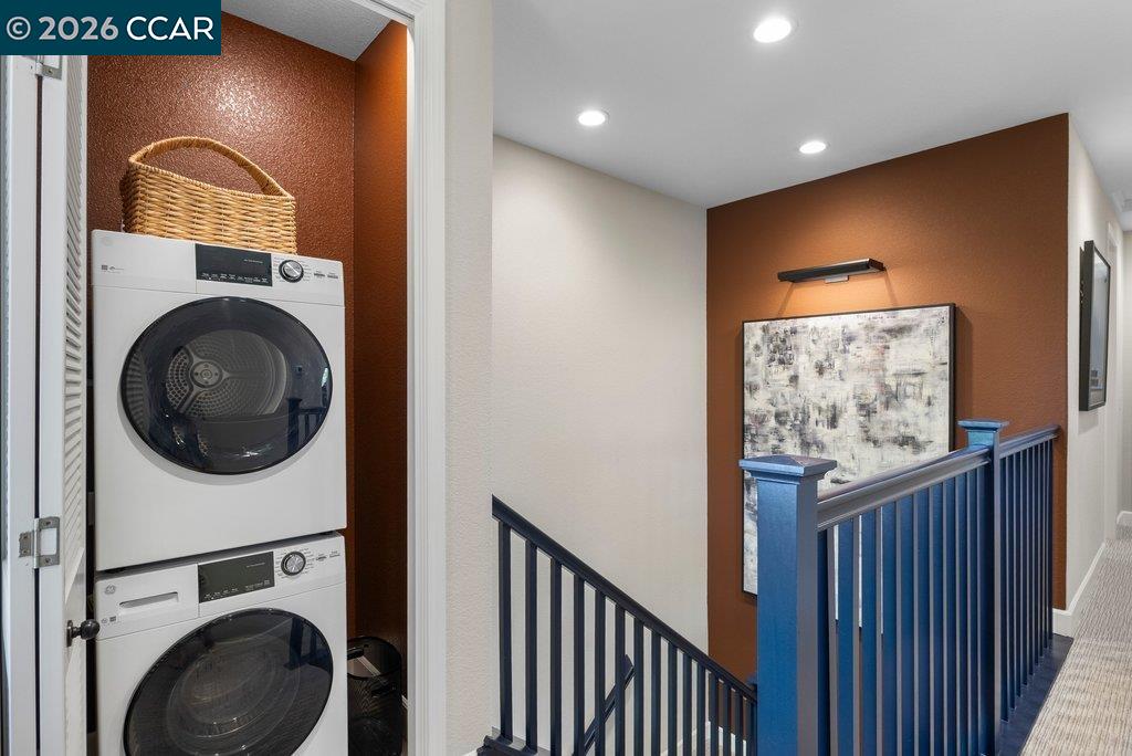 1894 Enclave Pl