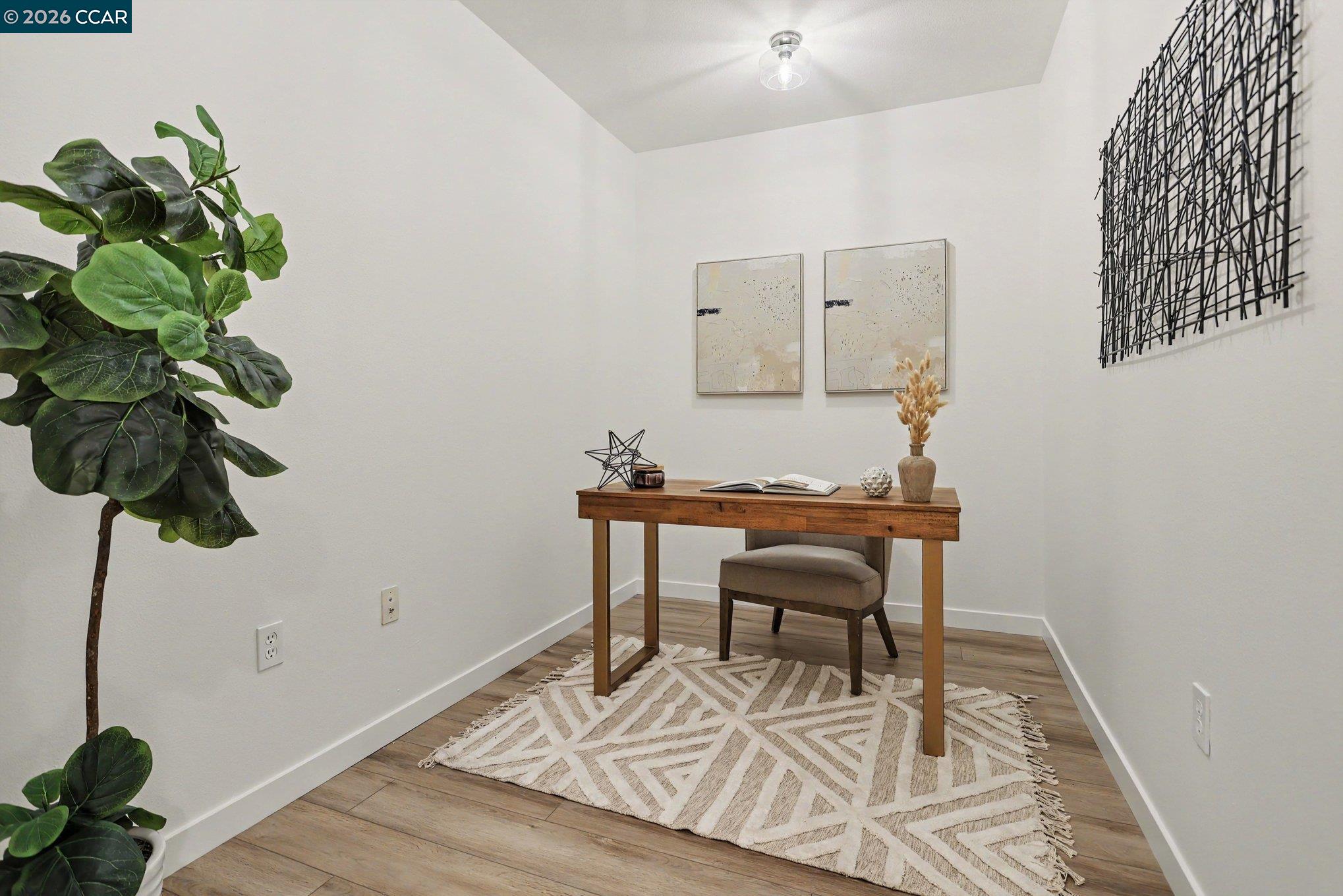 1655 N California # 351