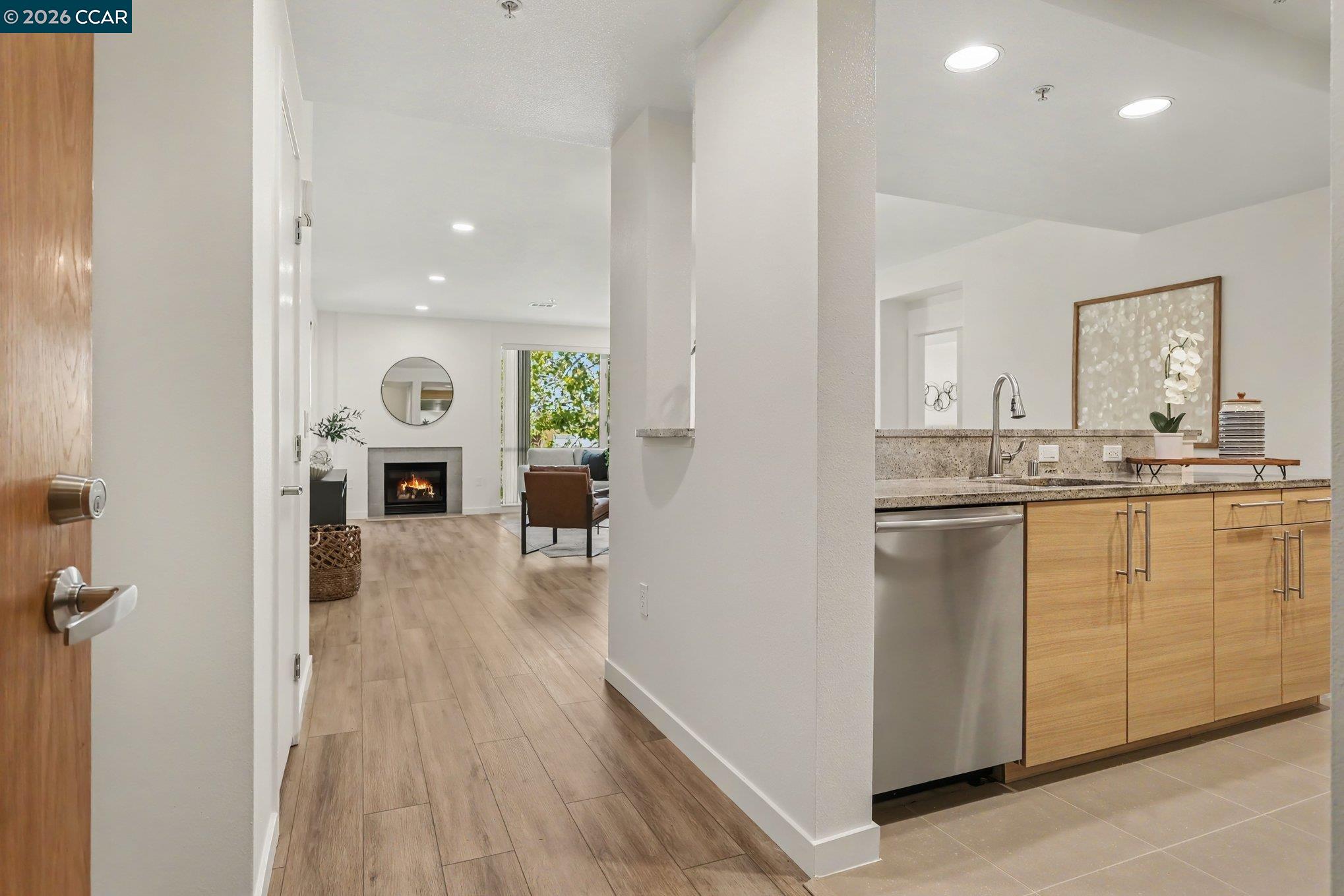 1655 N California # 351
