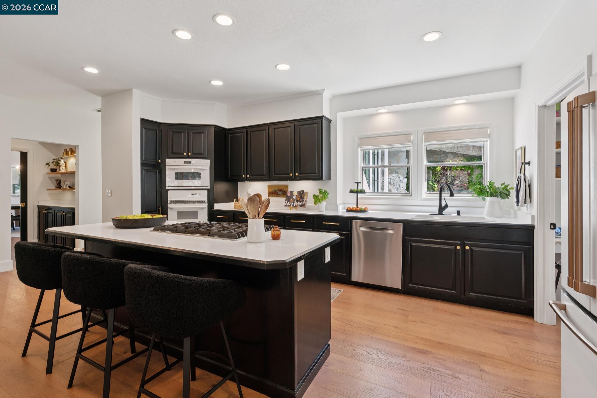 2900 Rohrer Drive