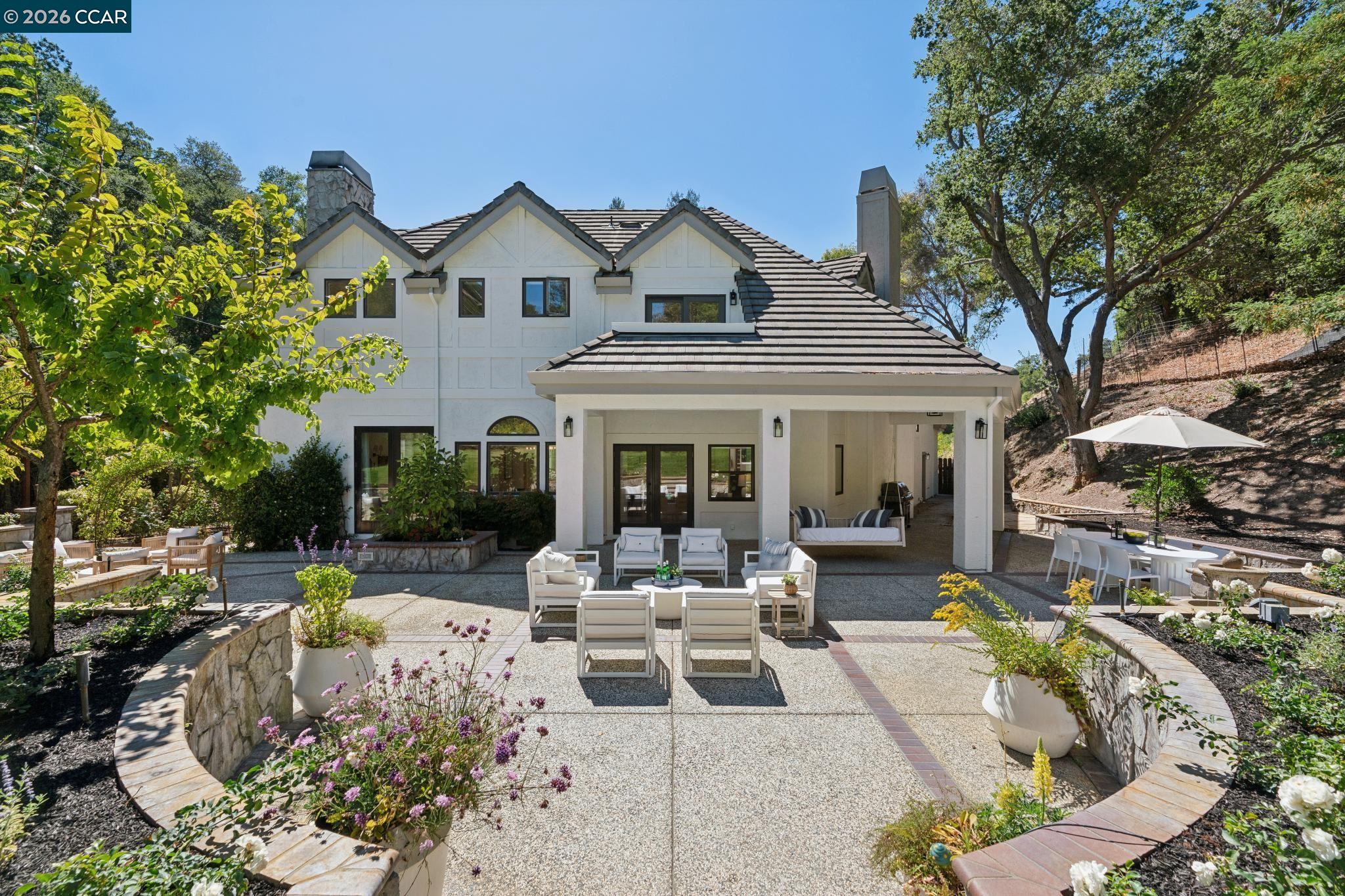 2900 Rohrer Drive