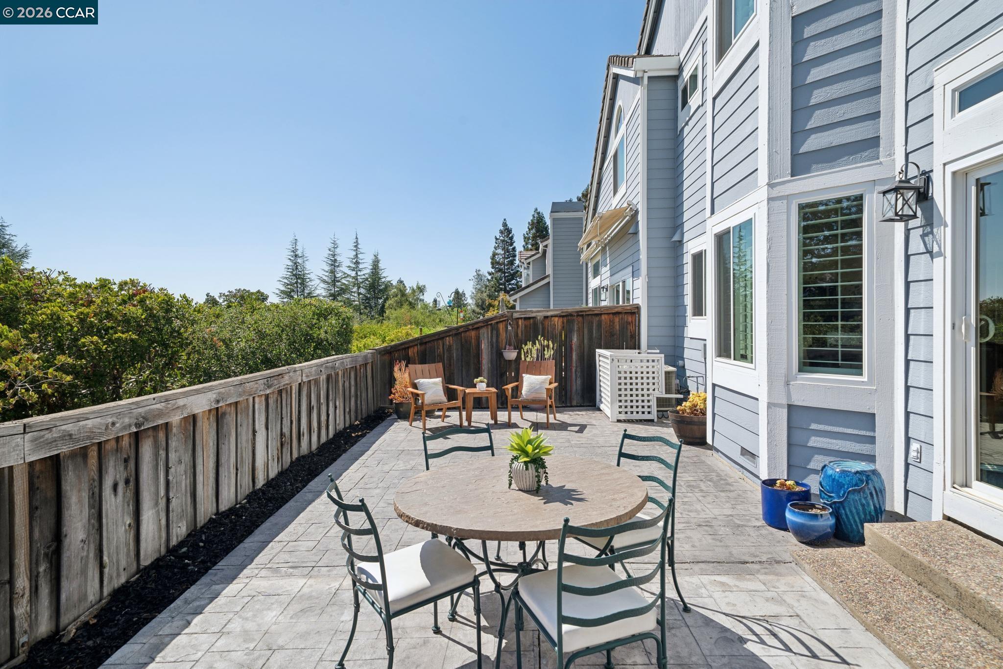 921 Arrowhead Ter