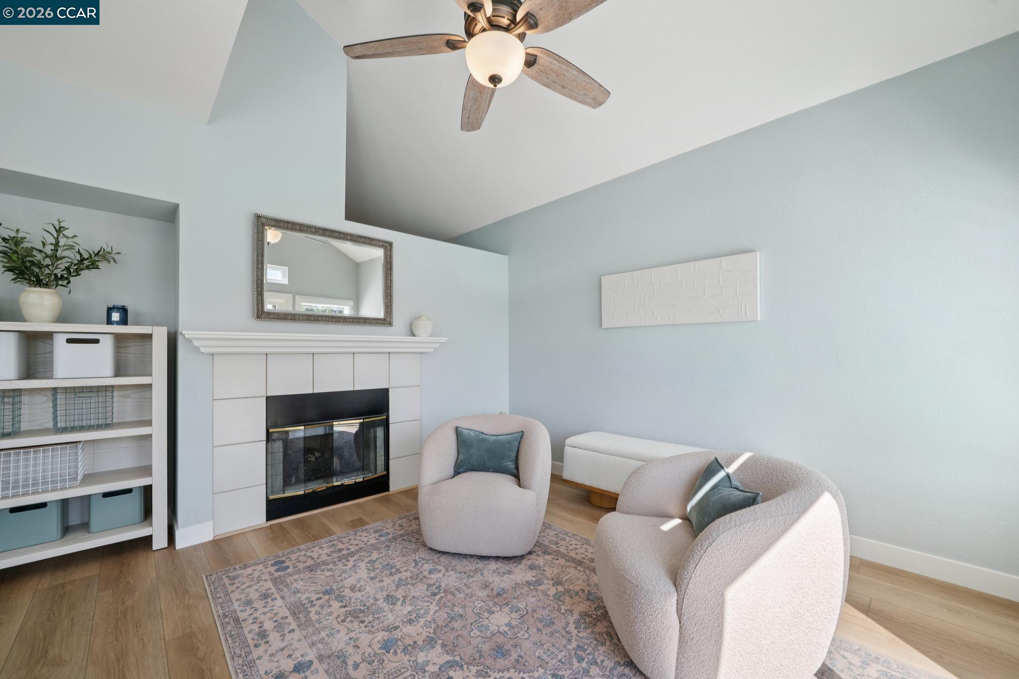 921 Arrowhead Ter