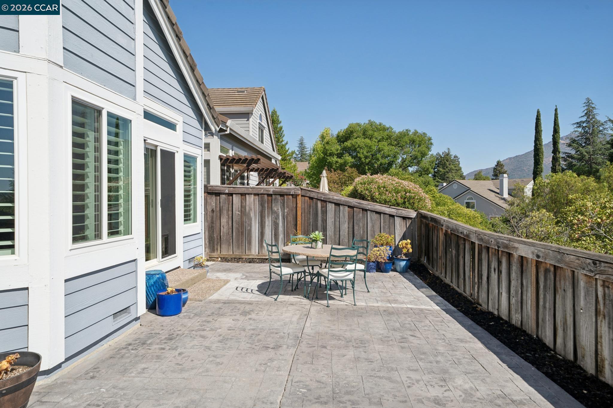 921 Arrowhead Ter