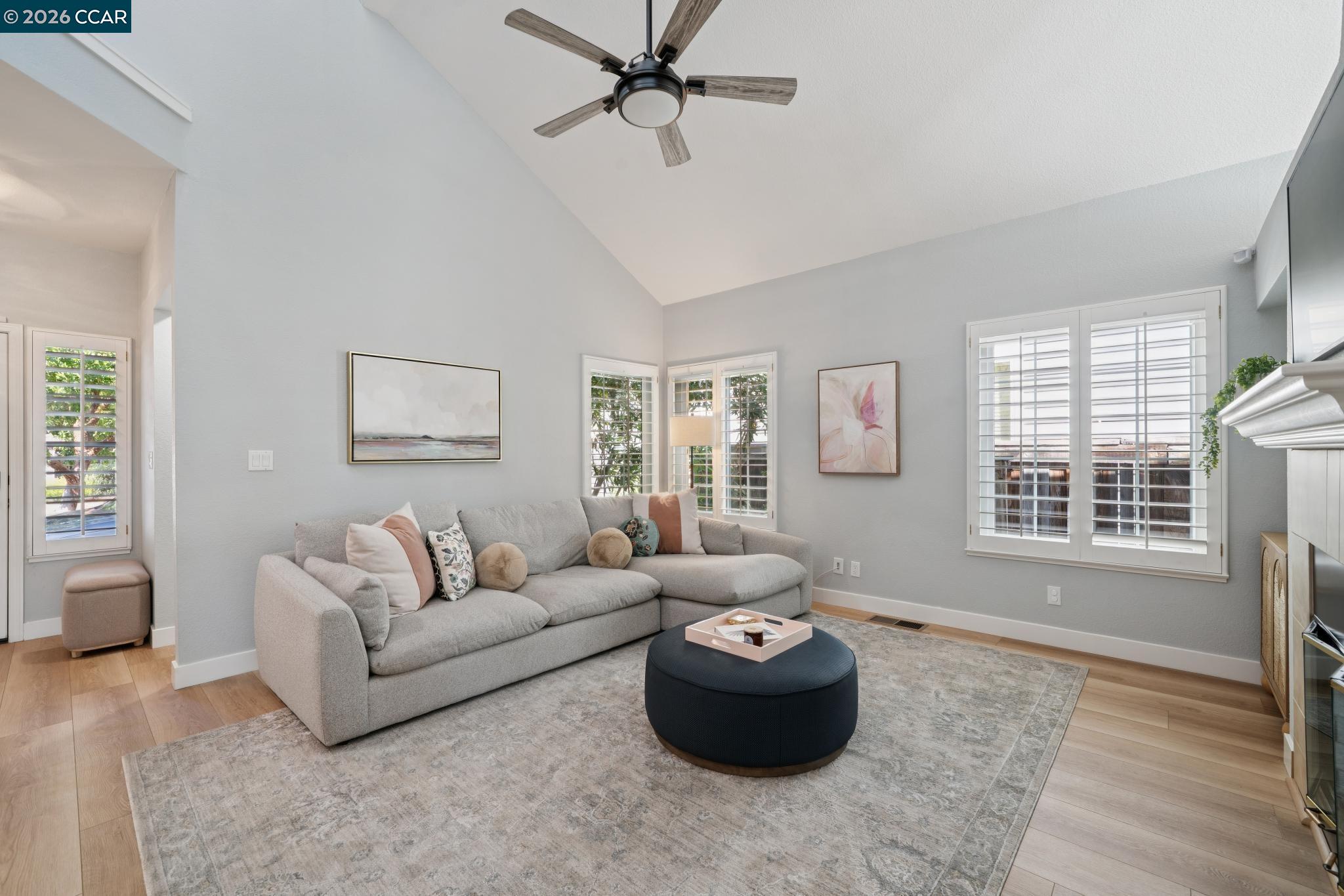 921 Arrowhead Ter
